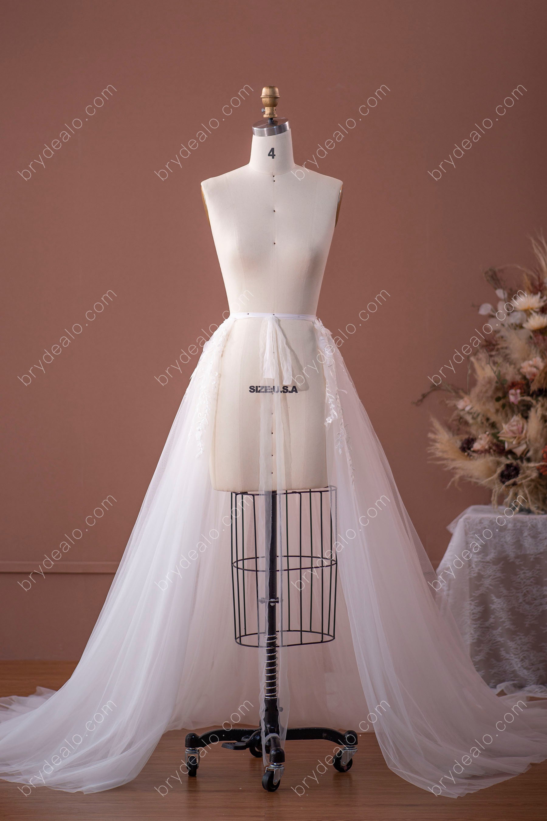 Romantic Pearls Beaded Lace Tulle Overskirt