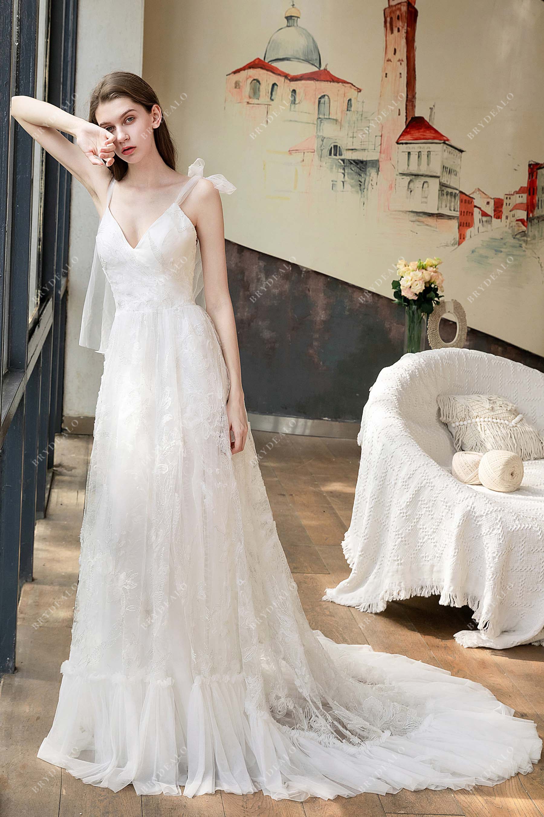 Ruffled A-line Spaghetti Straps Shoulder Bow Sashes Wedding Dress