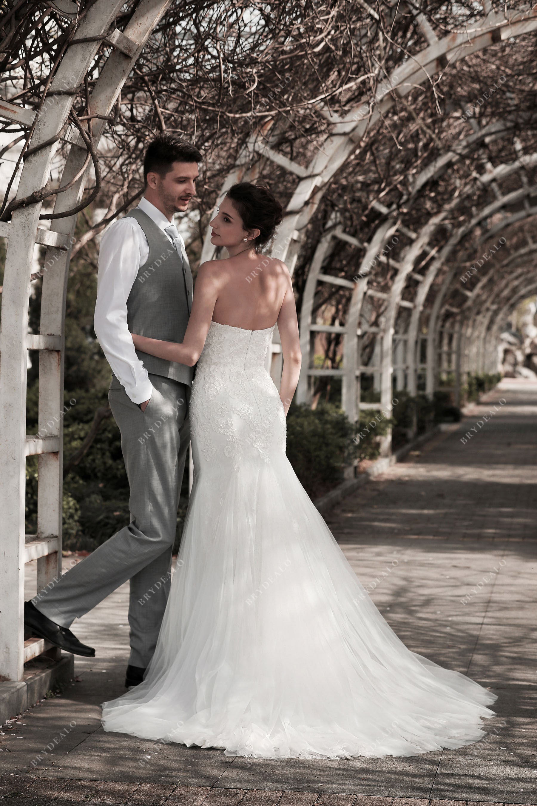 Strapless Lace Mermaid Wedding Dress