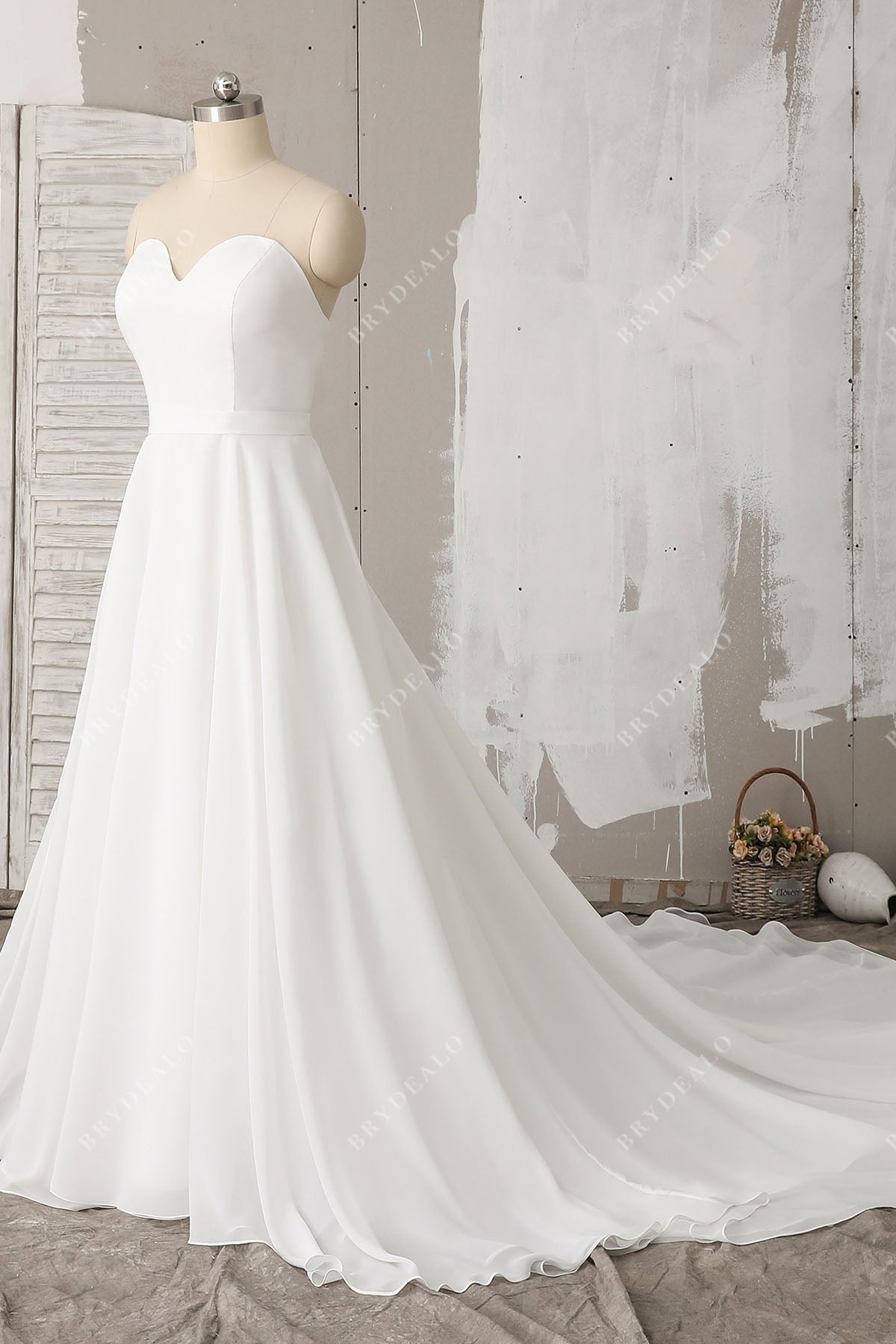 sweetheart chiffon long train A-line bridal gown