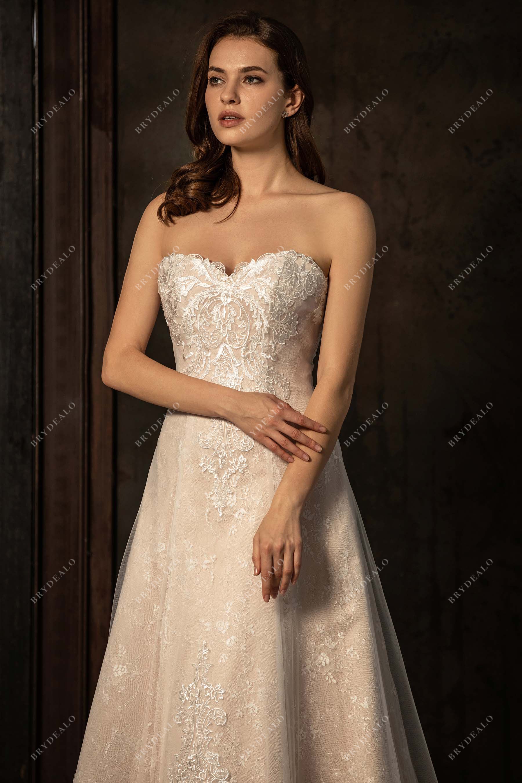 sweetheart neck strapless lace bridal dress
