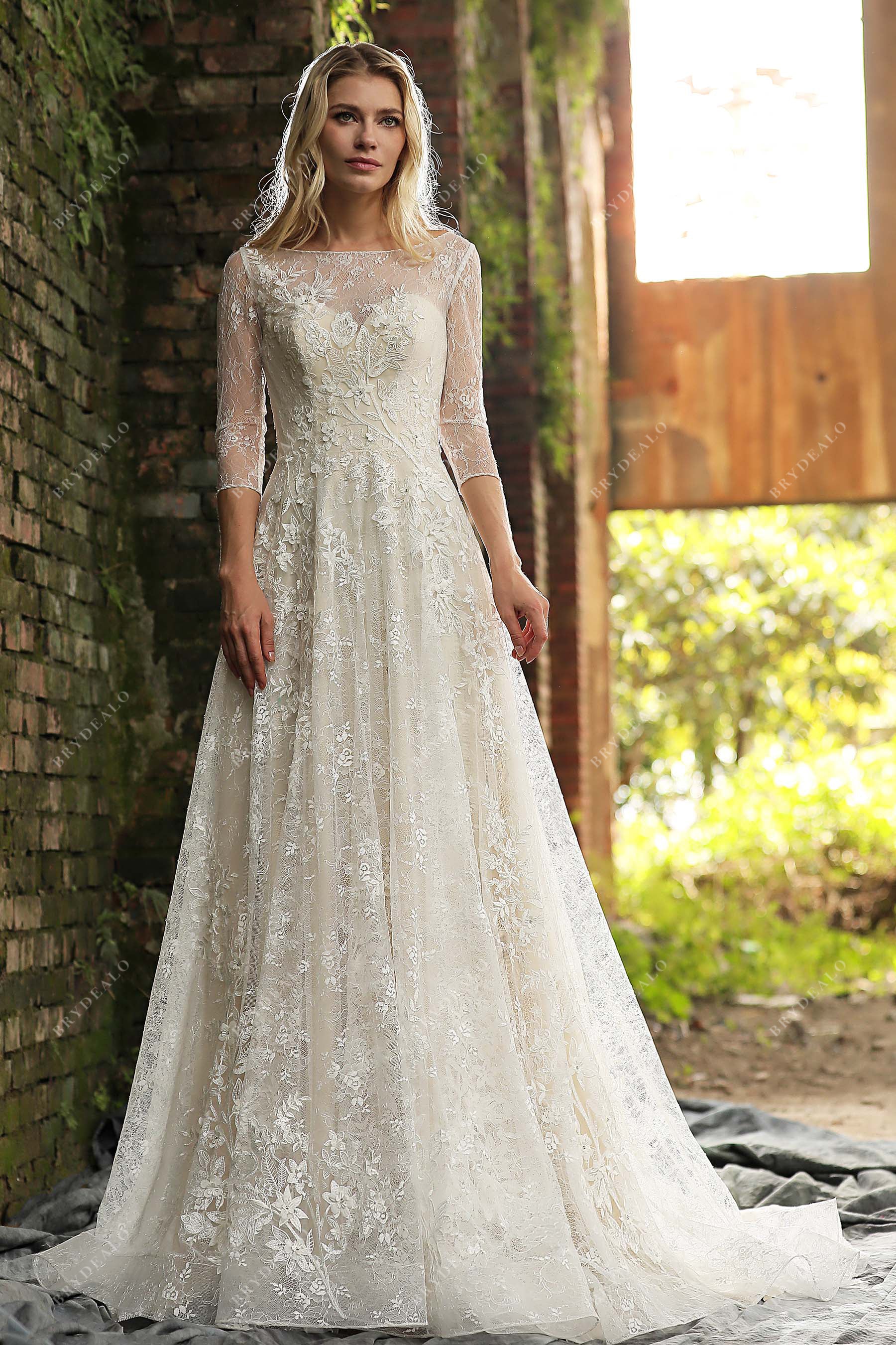 Three-Quarter Sleeve Floral Lace Wedding Dress Champagne Three-Quarter Sleeve Floral Lace Wedding Dress Champagne
