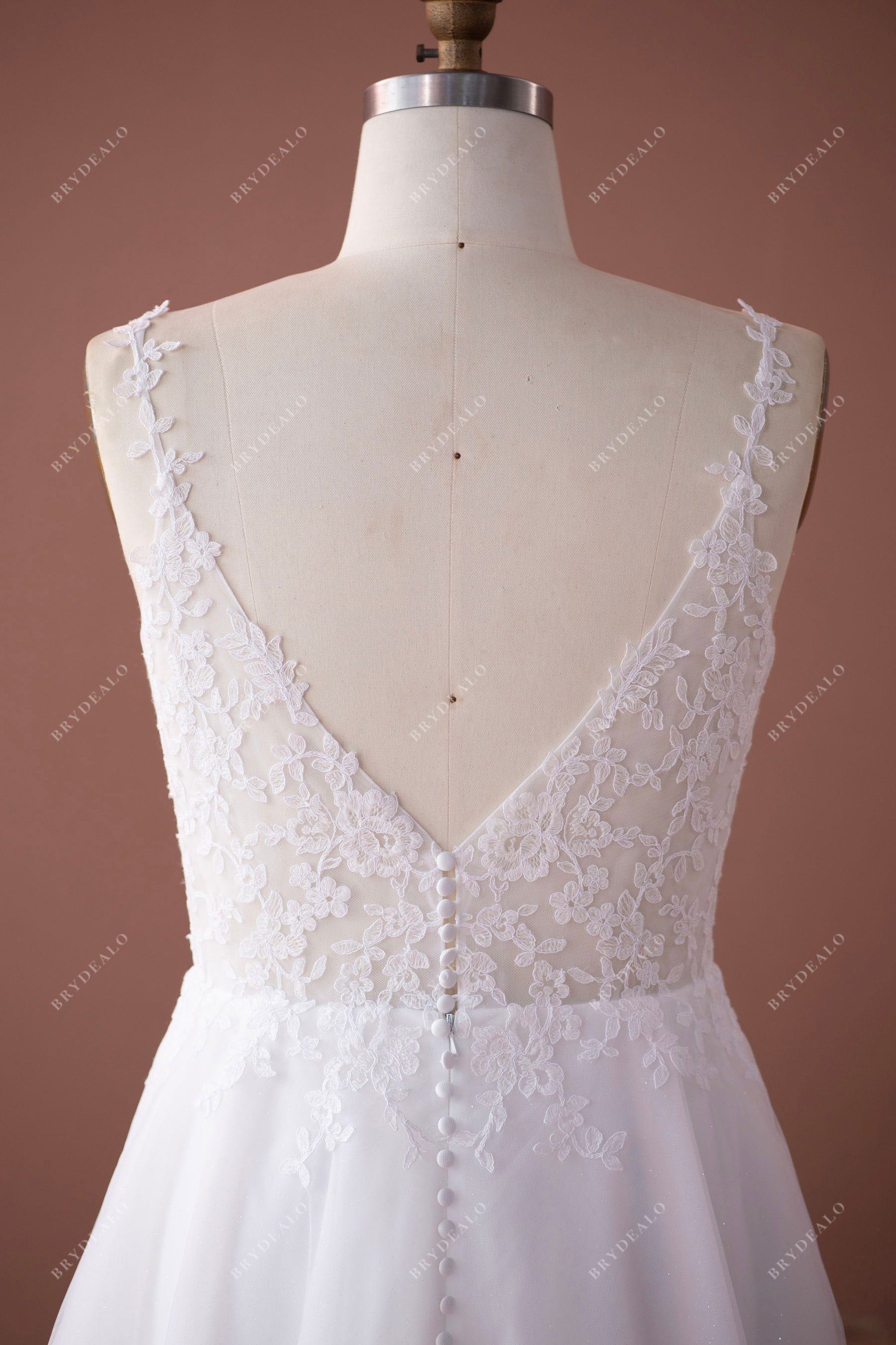 V-back lace flower wedding dress