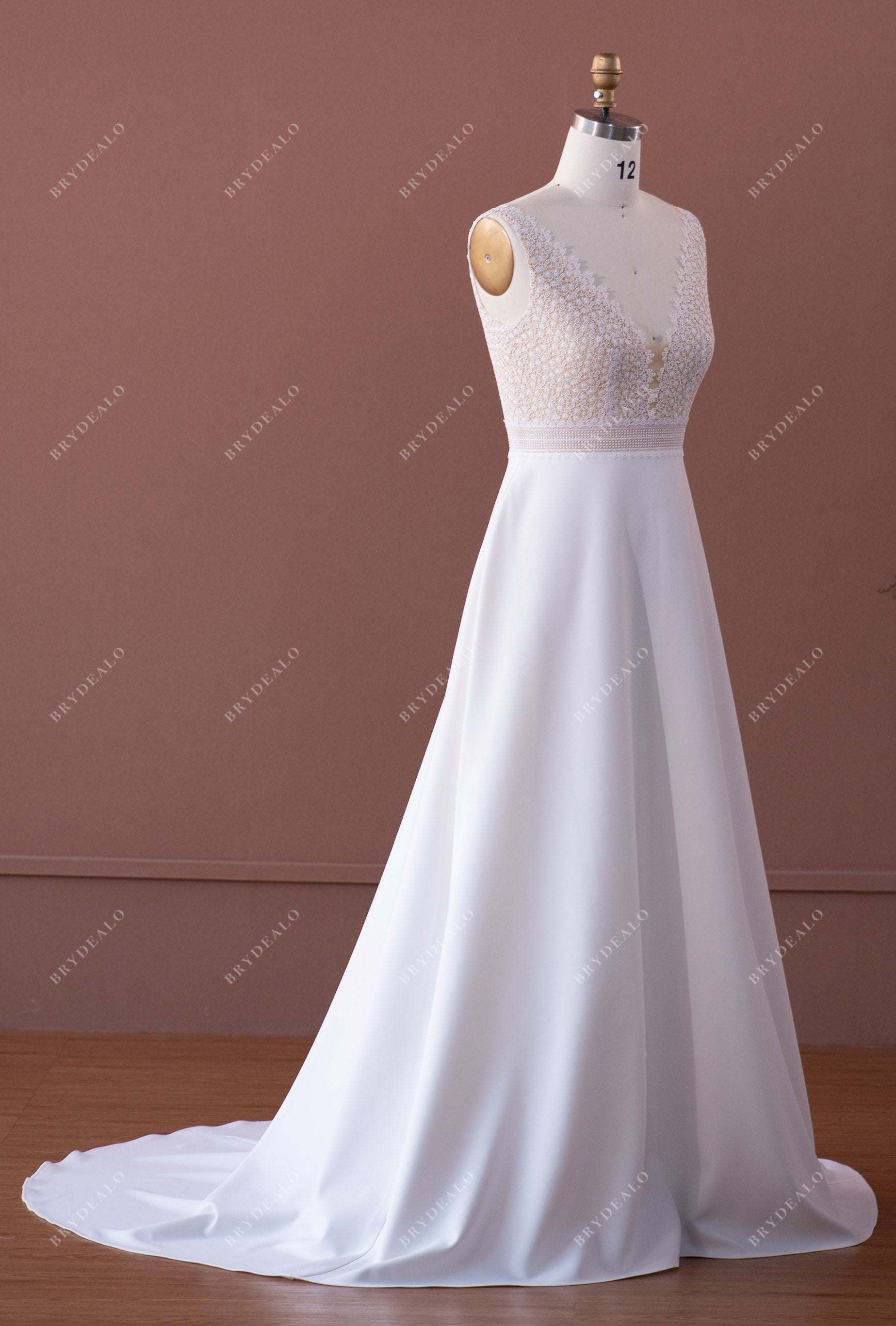 Elegant Straps Lace Crepe Wedding Dress