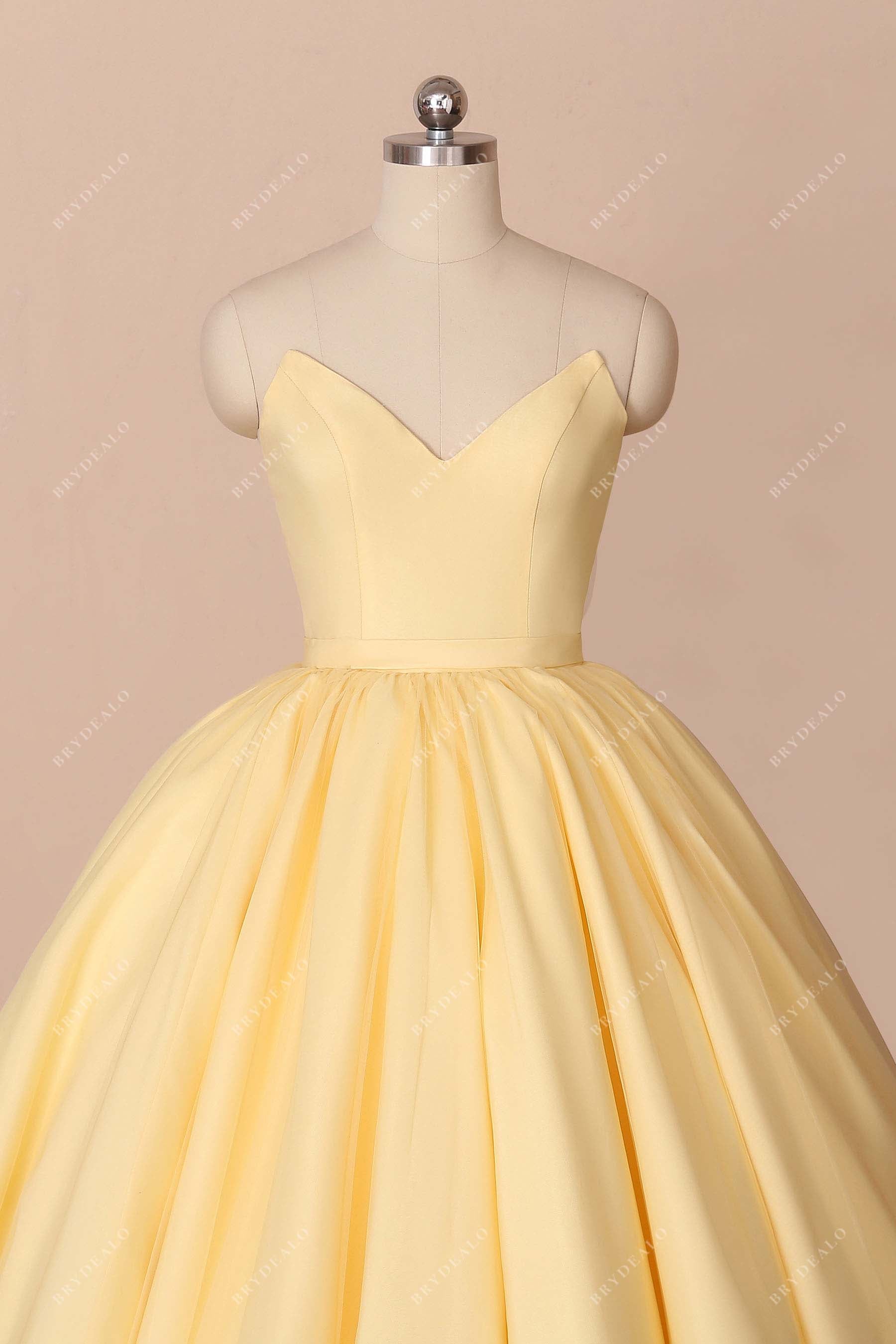 V-neck corset strapless yellow dress