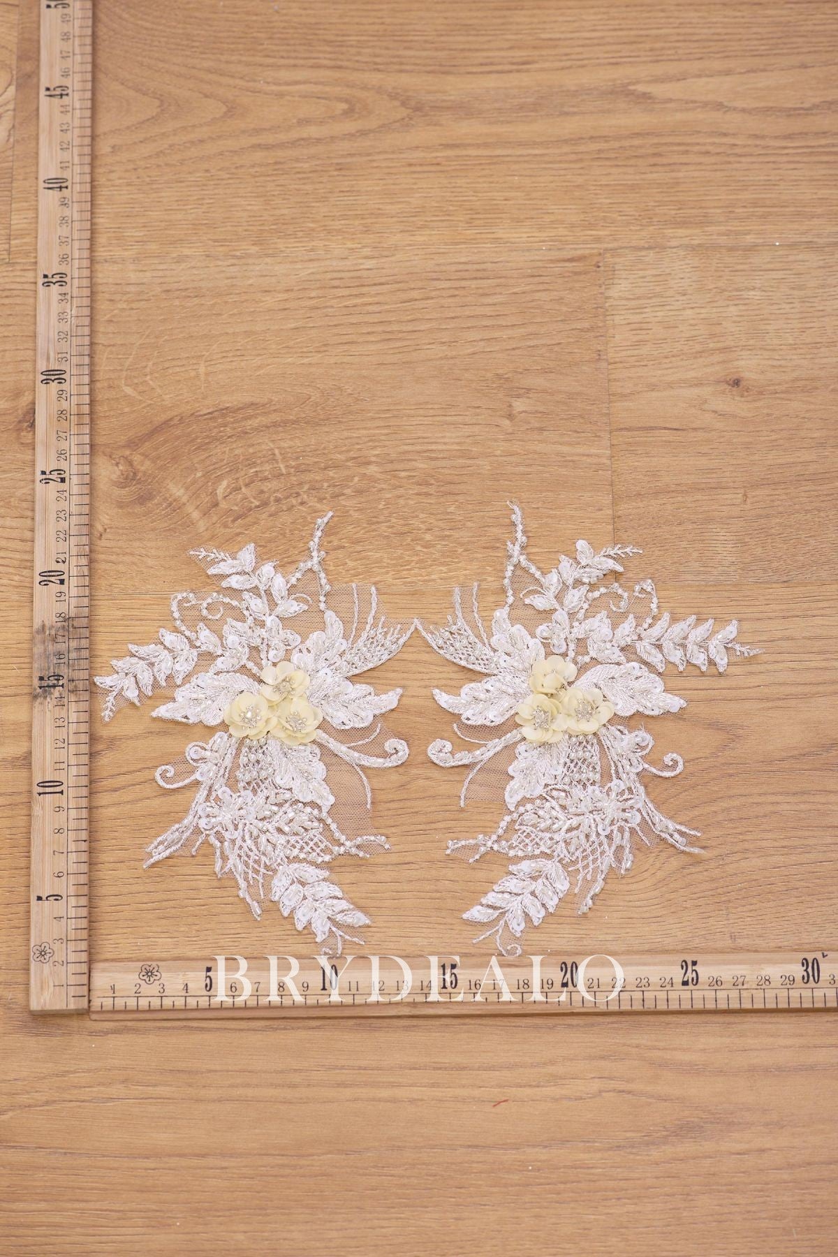 Delicate Pearls Beads Lace Appliques