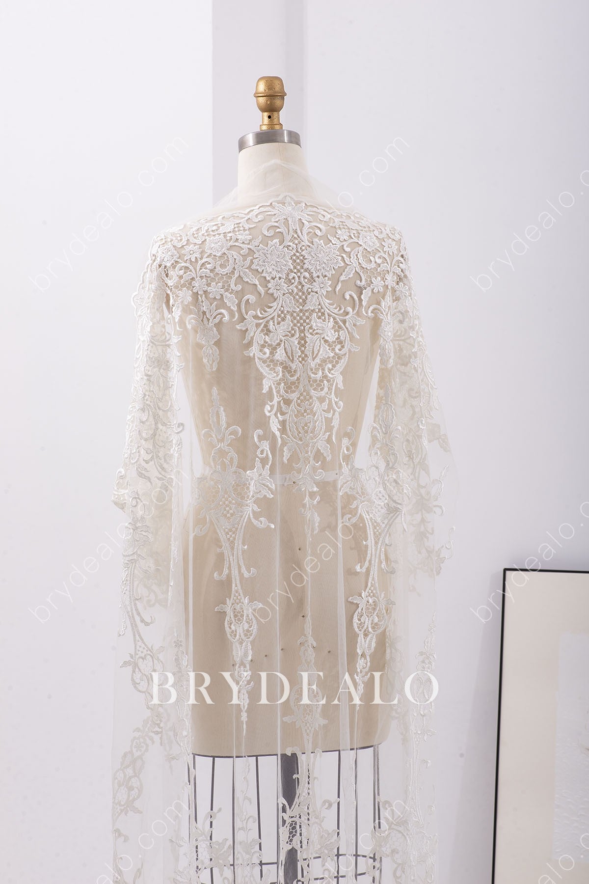 Beautiful Flower Cording Bridal Lace Fabric for Wholesale