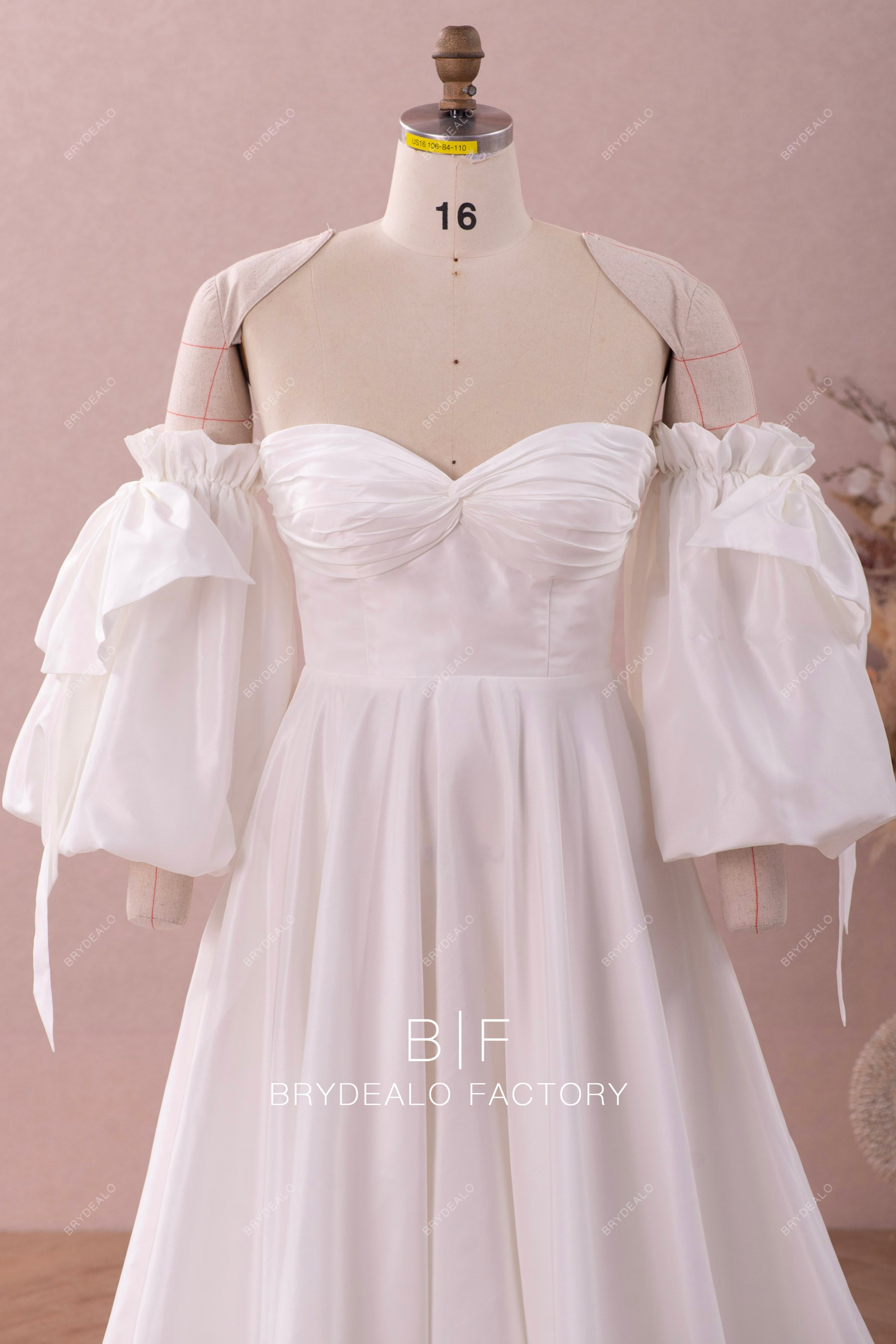 bubble sleeve taffeta wedding dress