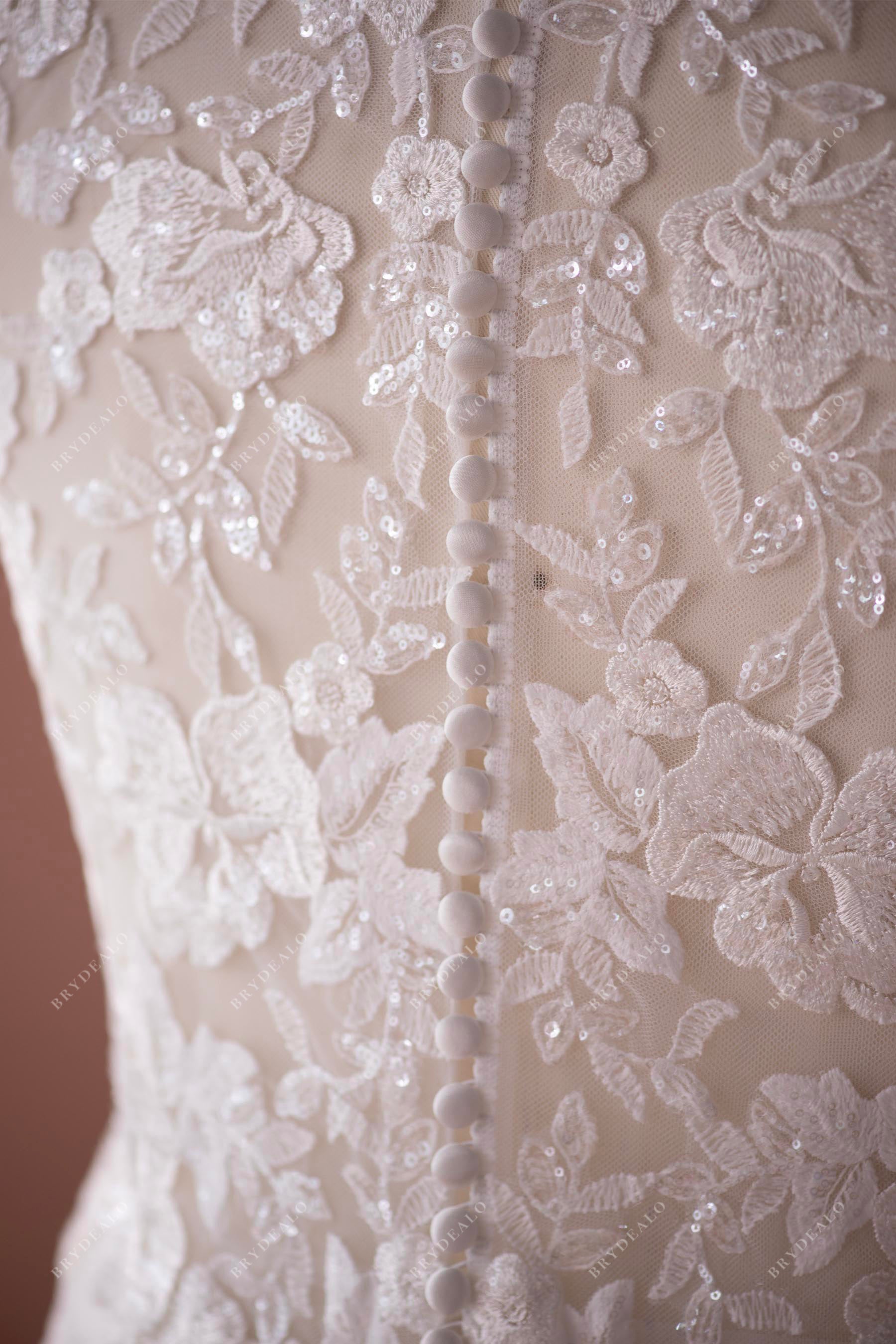 buttoned illusion sequined lace back