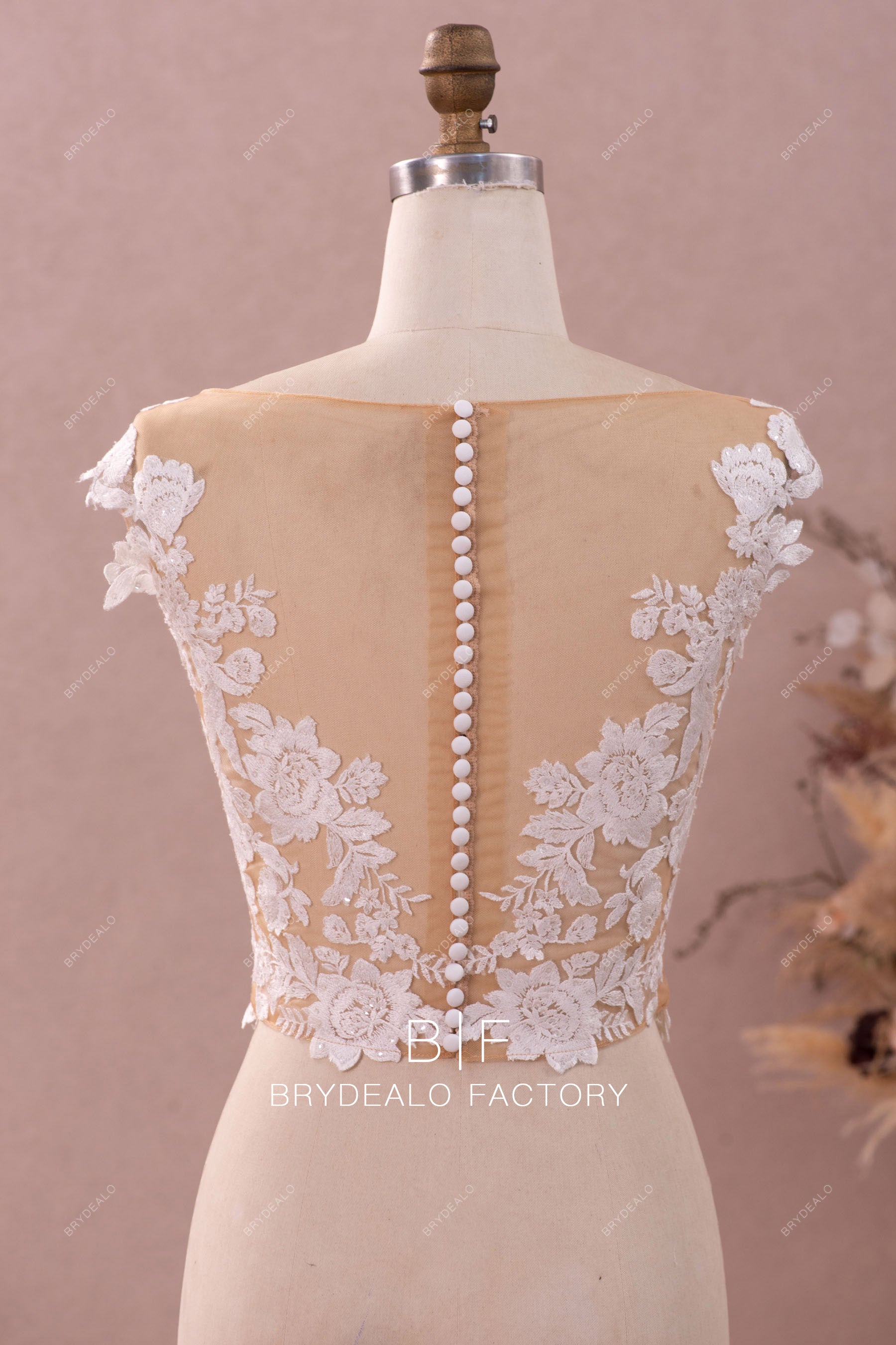 buttoned back flower lace bridal jacket