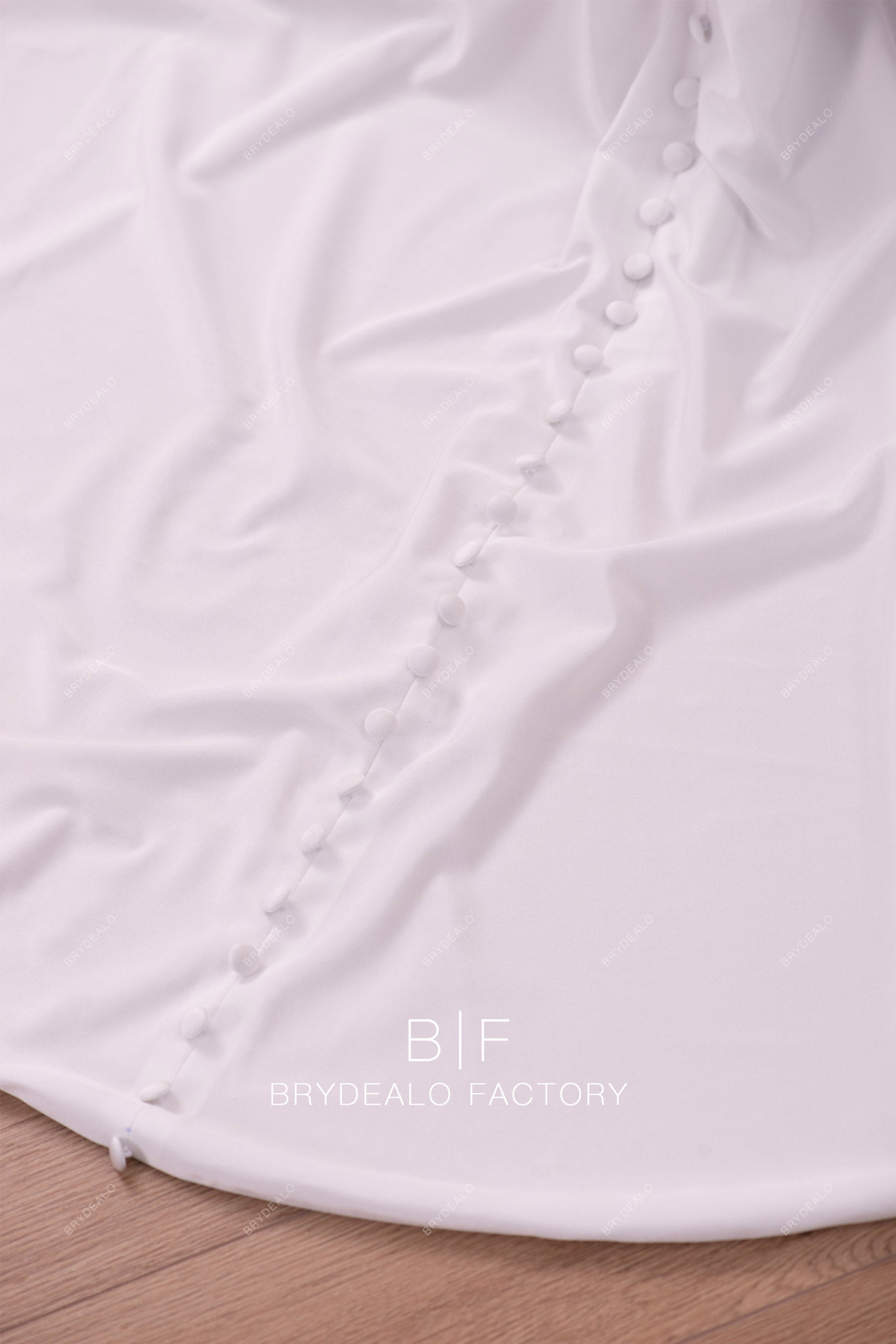 buttoned wedding dress train CM0107