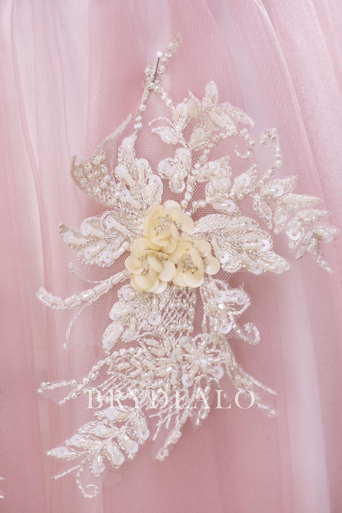 Pearls Beads Flowers Lace Appliques