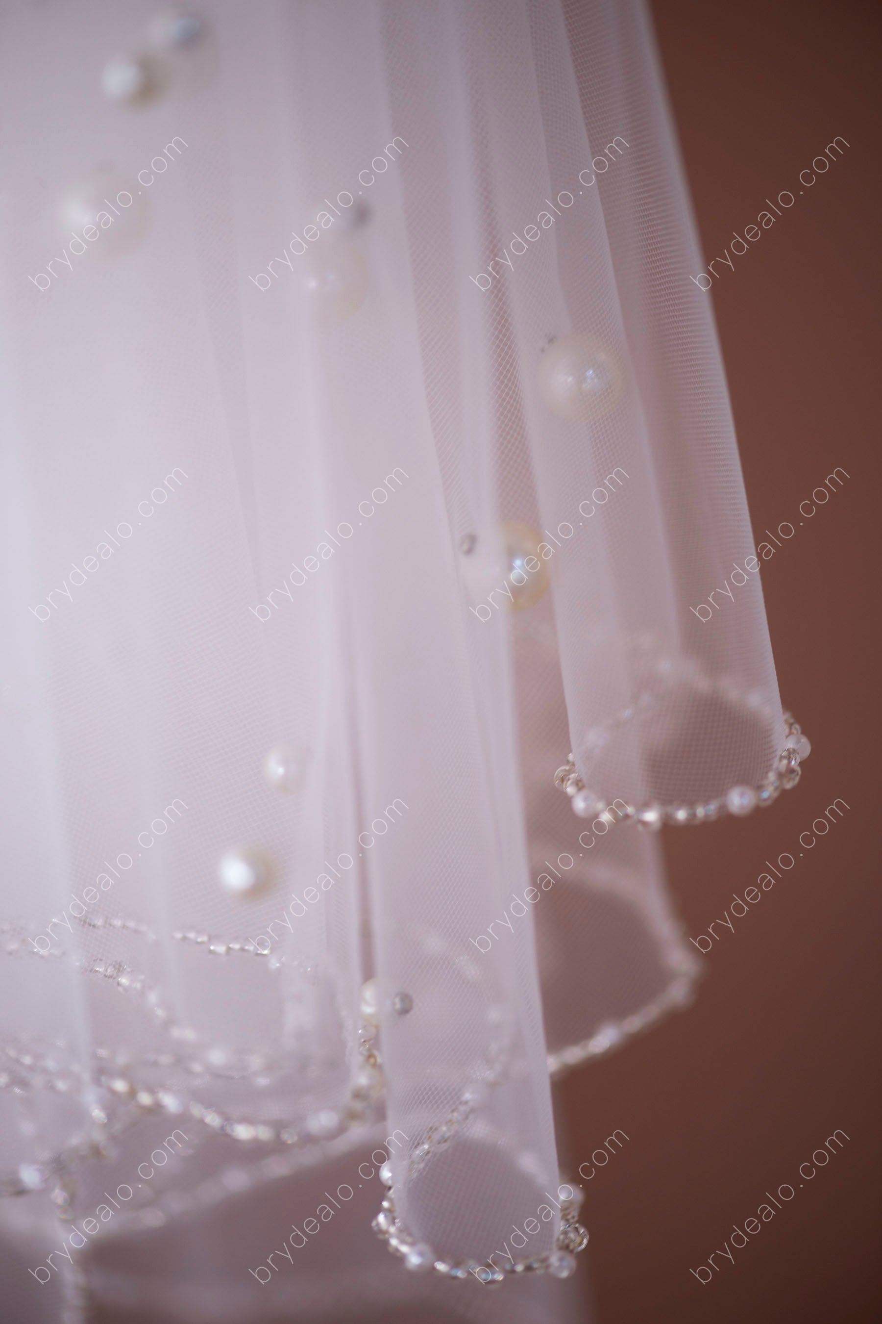 beading edging cape