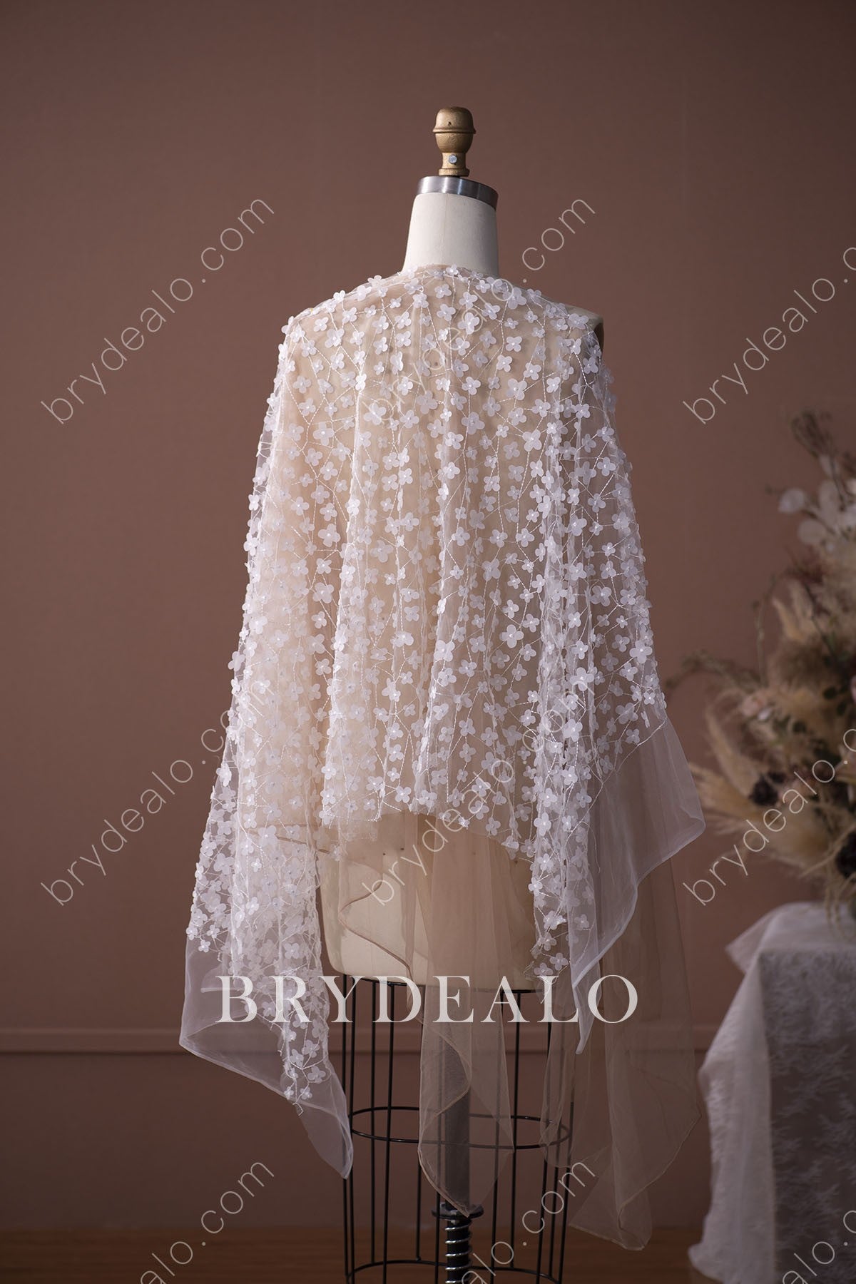 Dainty Flower Bridal Lace Fabric 