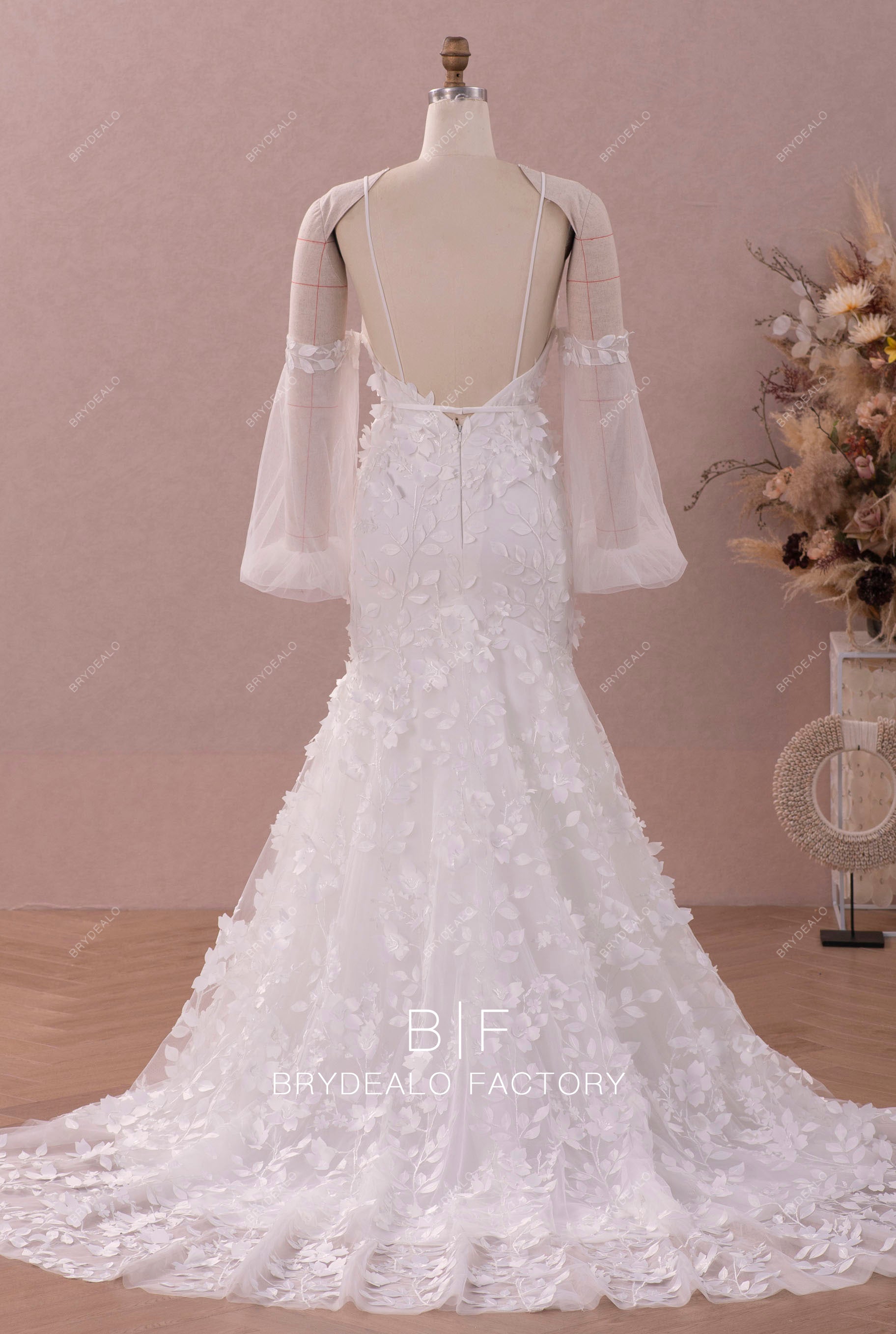 detachable sleeve mermaid long lace bridal gown