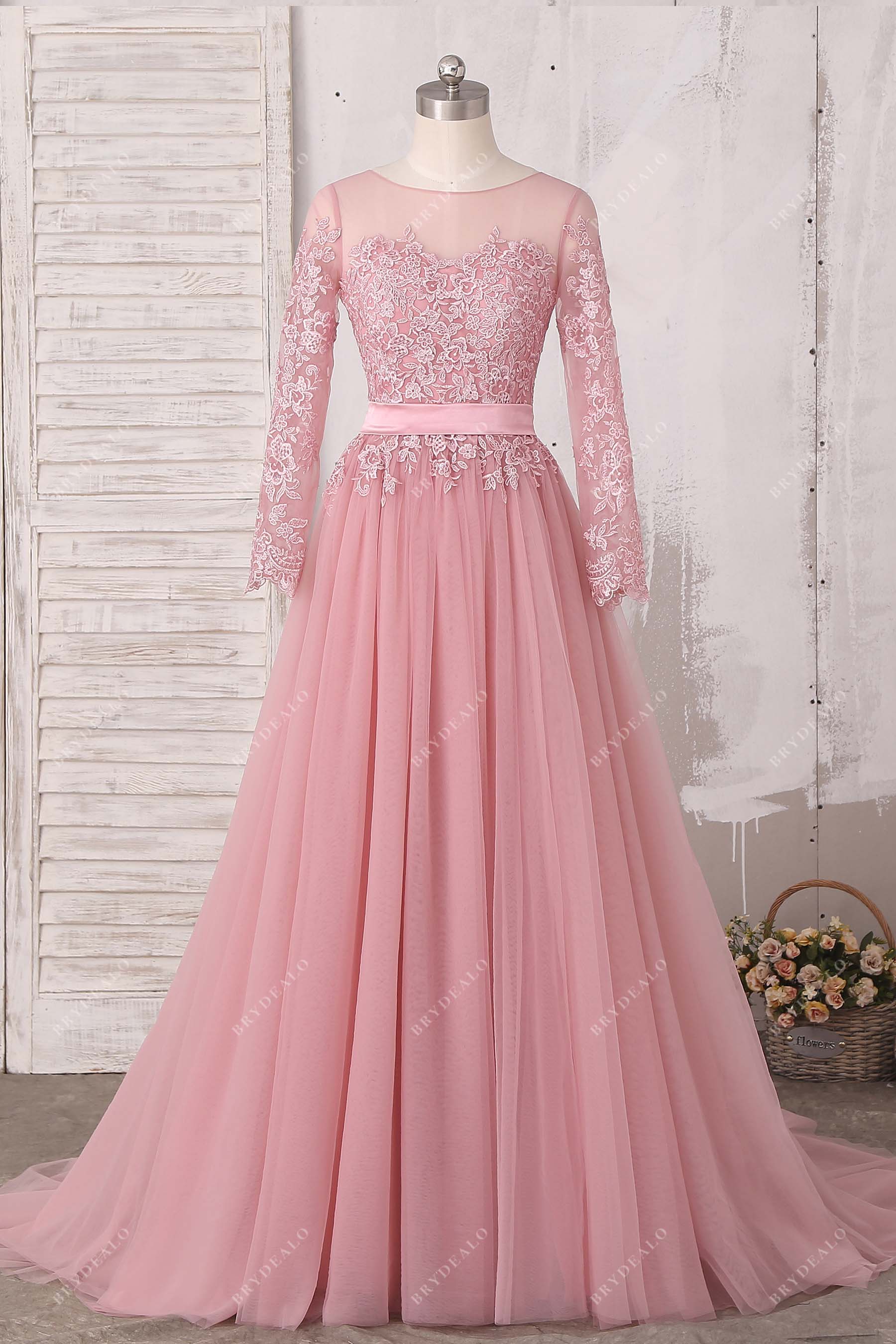 green emerald velvet dress Lace Dusty Pink Tulle Illusion Wedding Dress