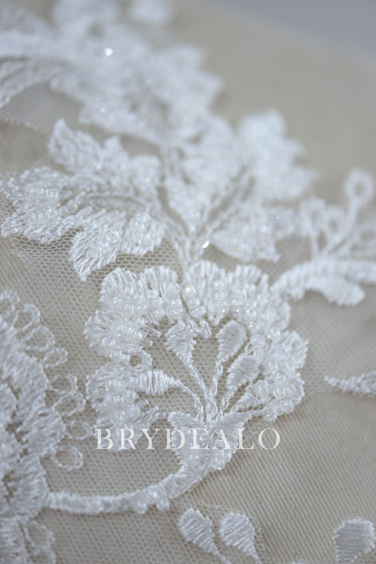 Elaborate Beaded Flower Bridal Lace Applique for Wholesale
