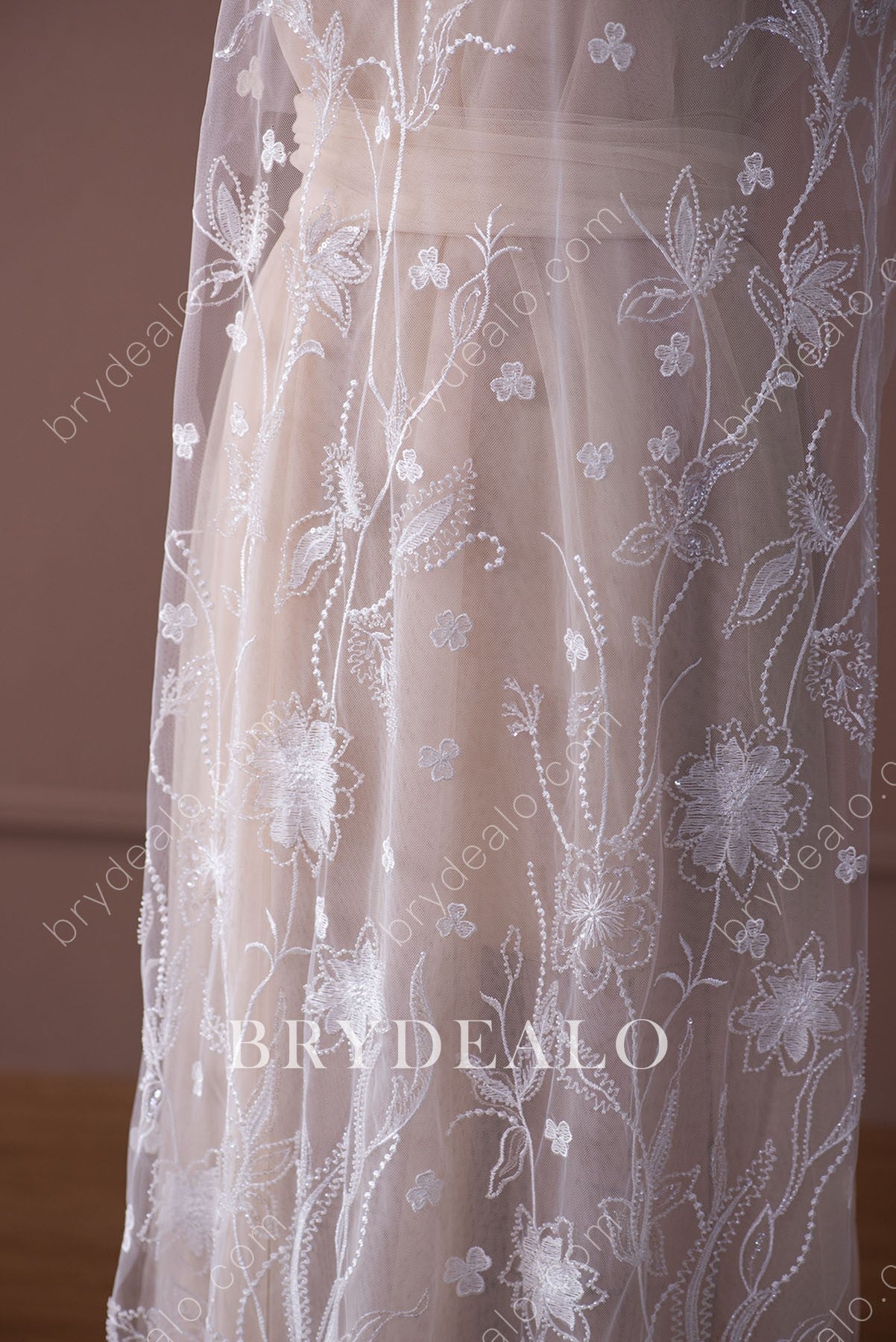 Sequin Bloom Lace Fabric for Wholesale
