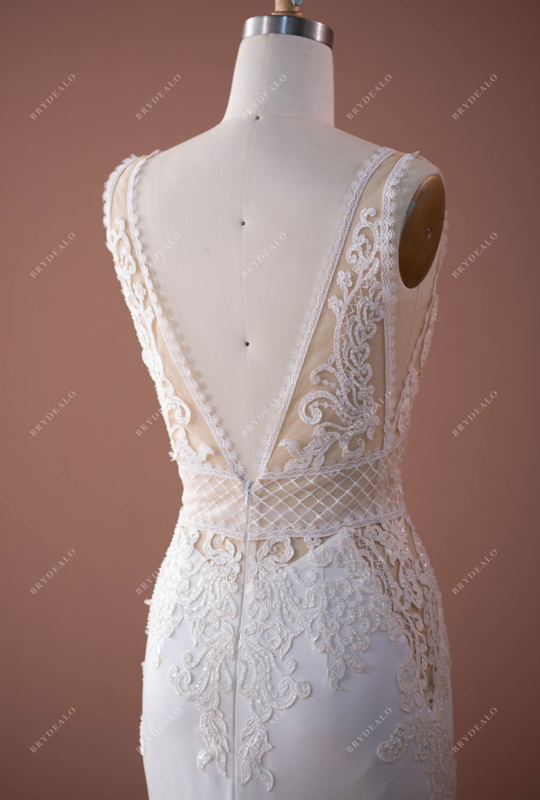 Wholesale Illusion V-back Lace Mermaid Dress
