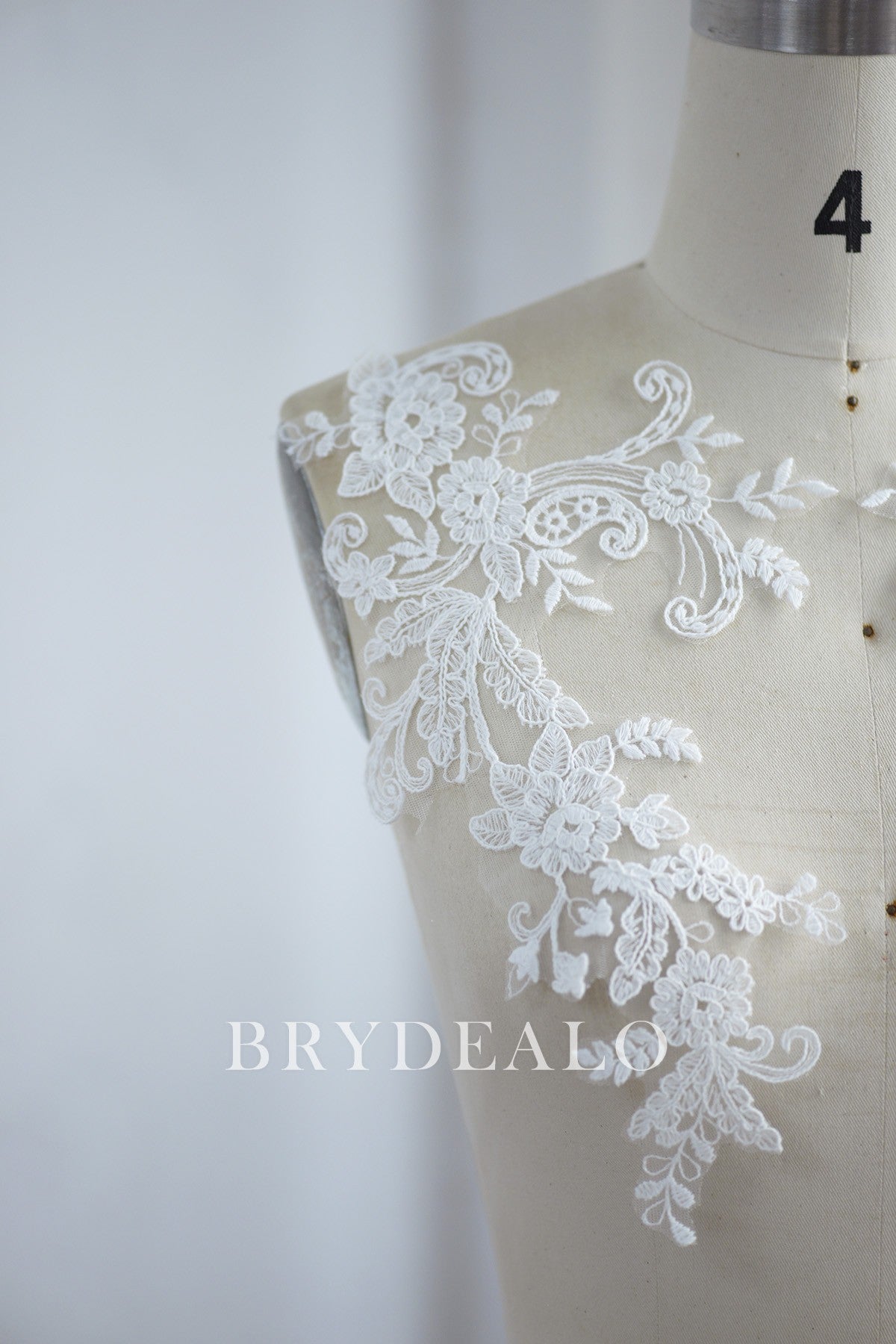 Exquisite Branch Flower Designer Lace