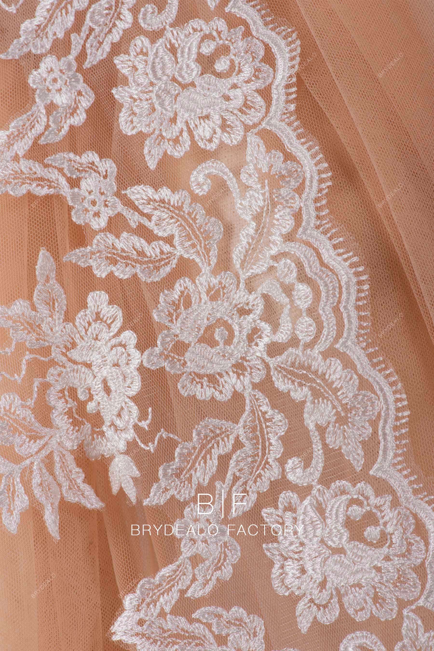 eyelash scalloped lace trim