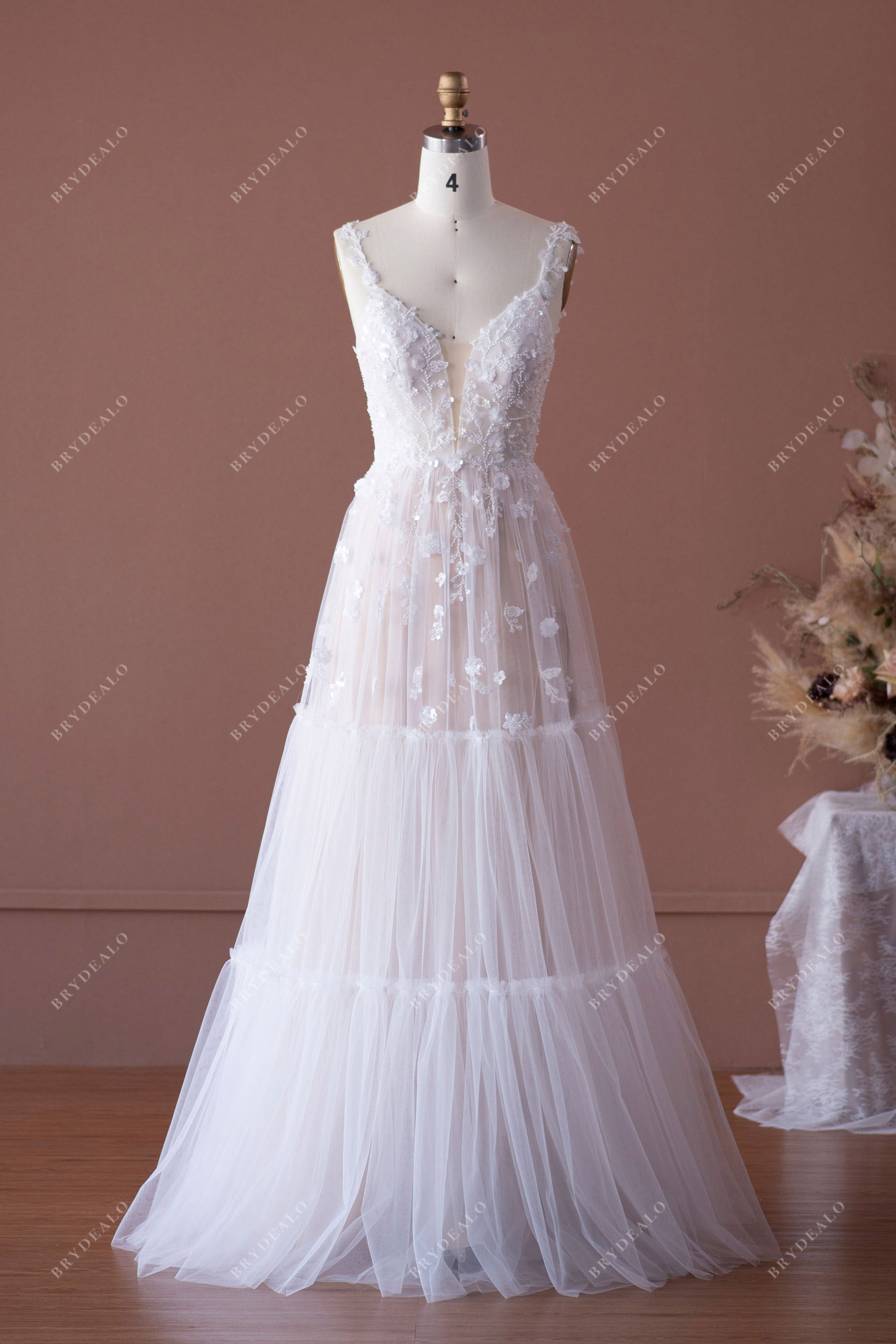 Fairy Flower Lace Tiered A-line Wedding Dress Fairy Flower Lace Tiered A-line Wedding Dress