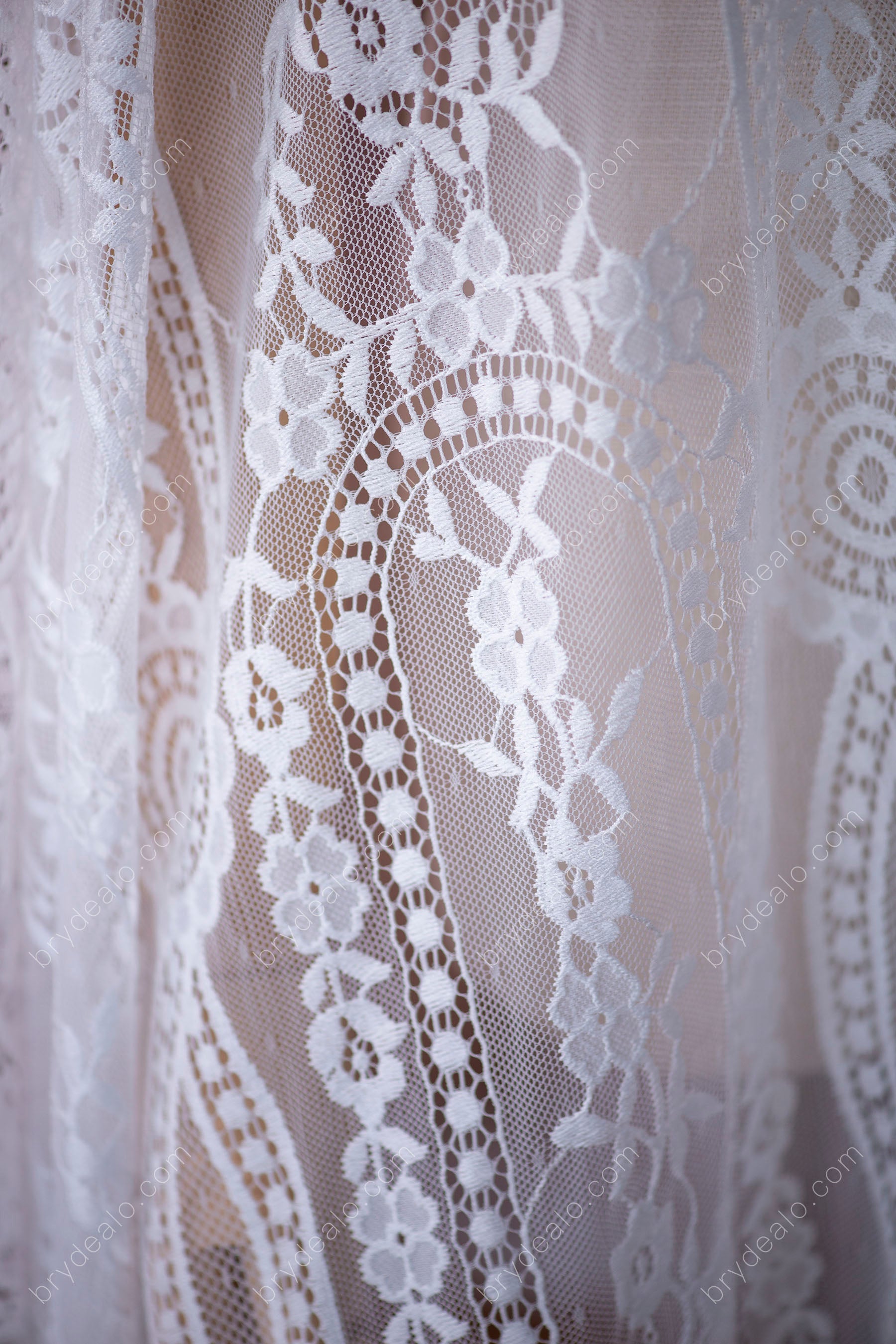 Beautiful Geometric Scalloped Eyelash Lace Fabric Online