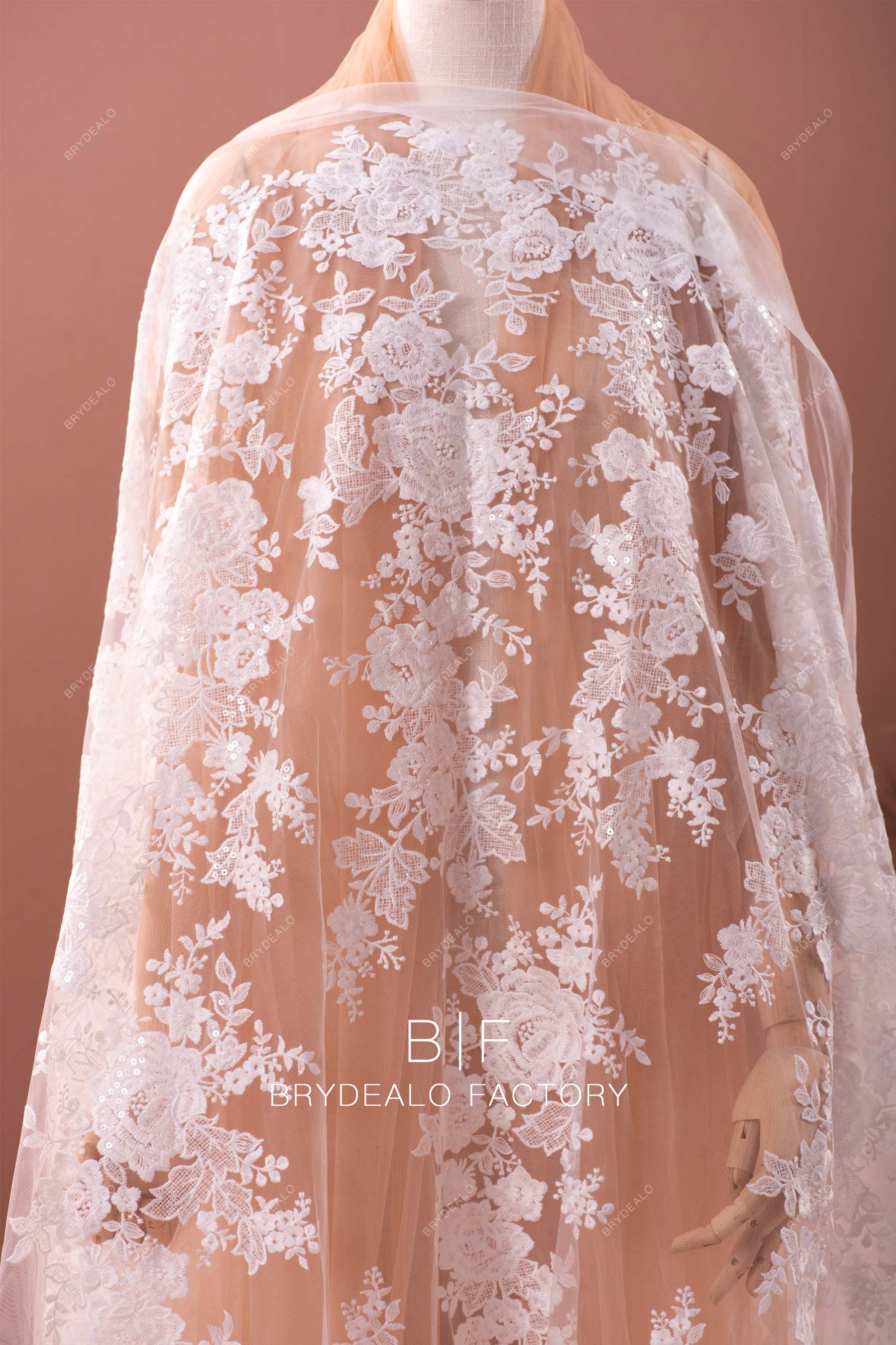 gleamy flower lace