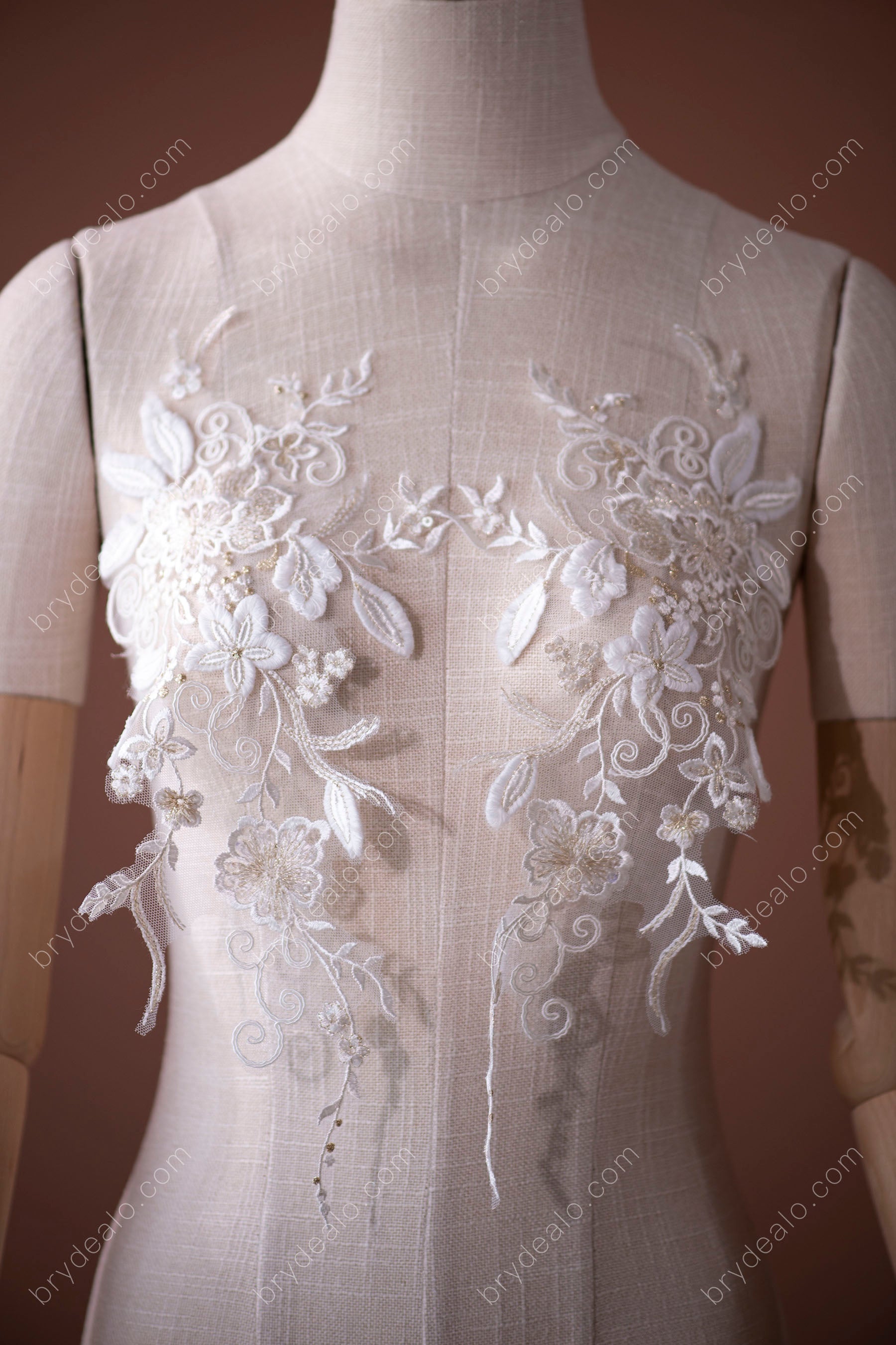 Accented Light Ivory Flowers Lace Applique