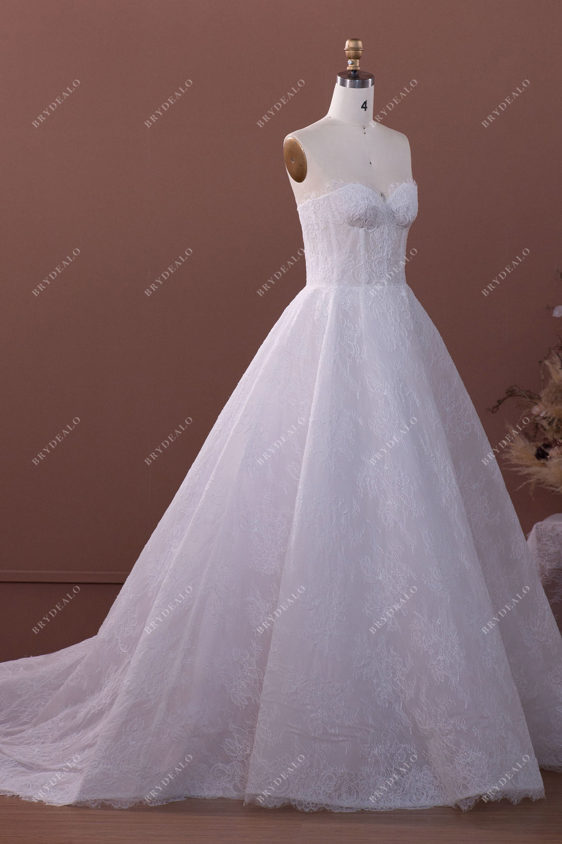 private label sweetheart neck corset lace bridal gown