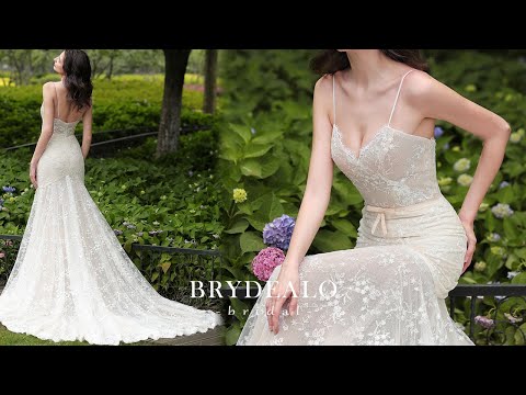 Wholesale Elegant Mermaid Floral Lace V-neck Wedding Dress