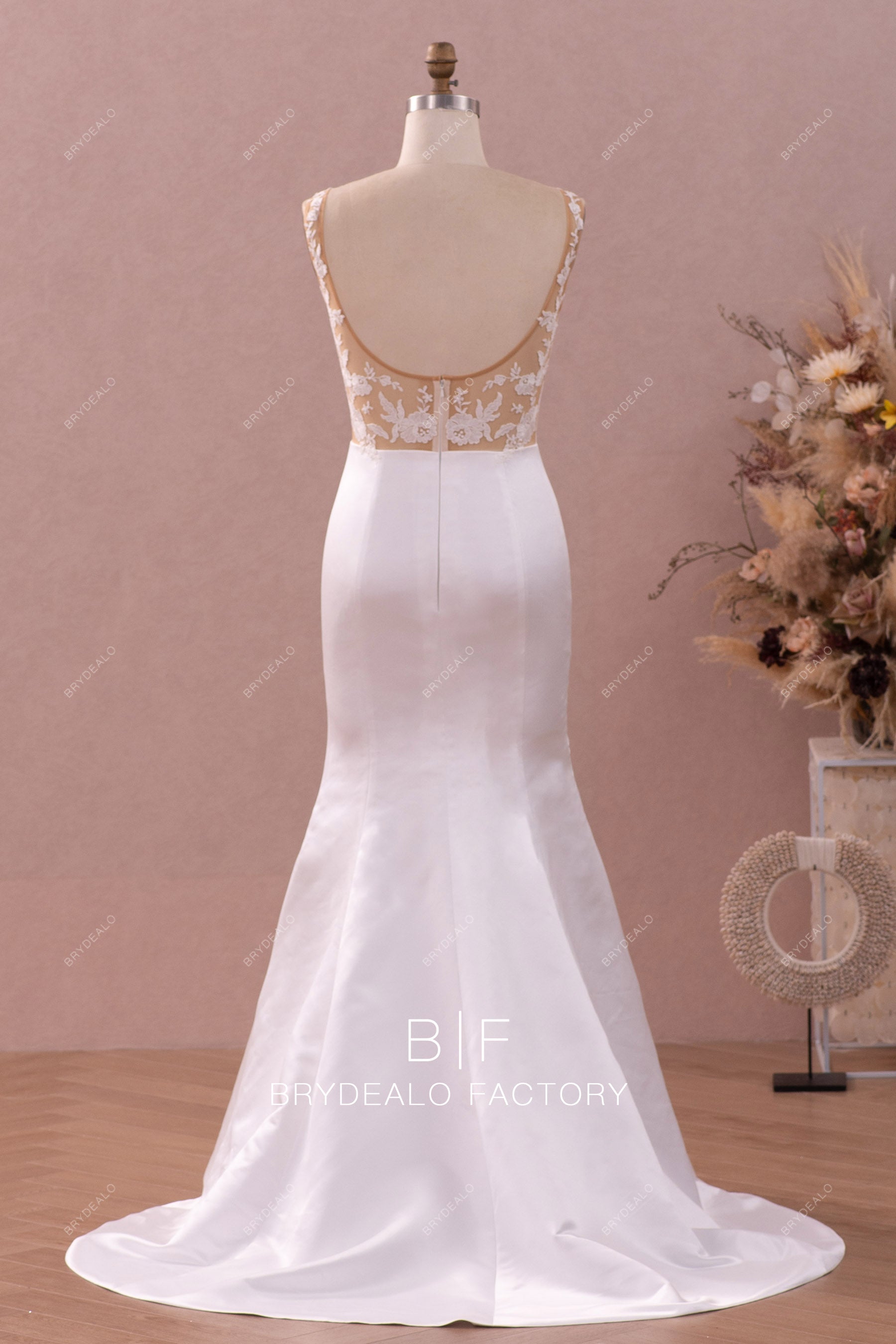 u-back lace-satin mermaid wedding gown