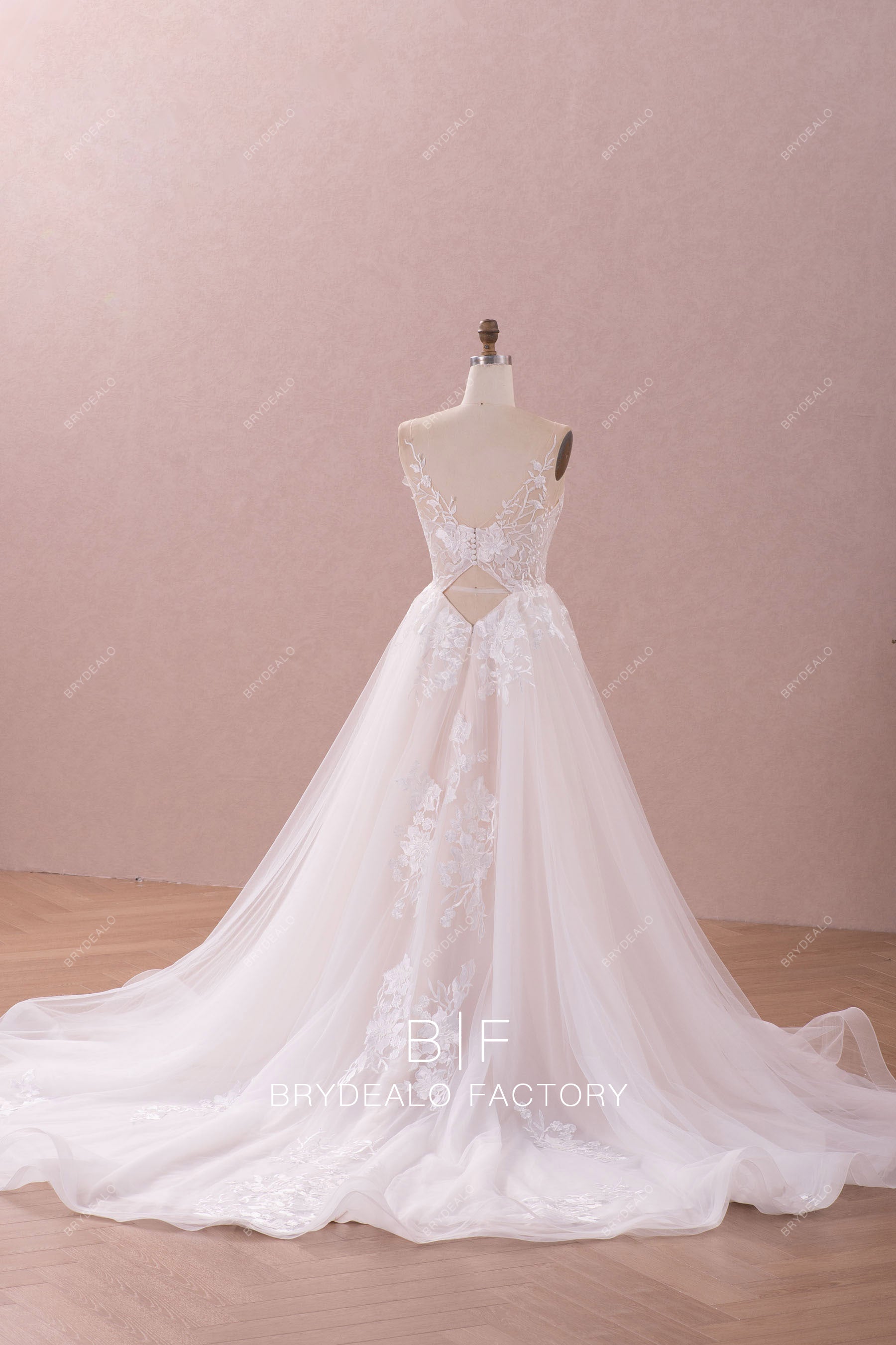 keyhole back lace tulle long wedding dress