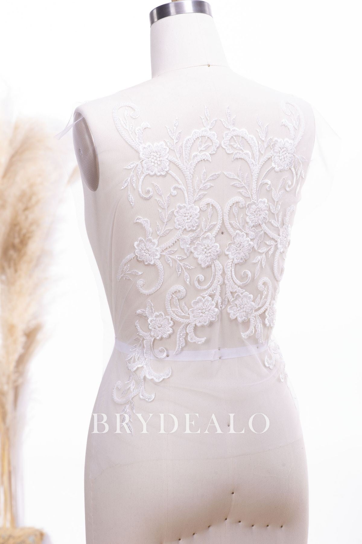Beaded Symmetric Flower Lace Applique
