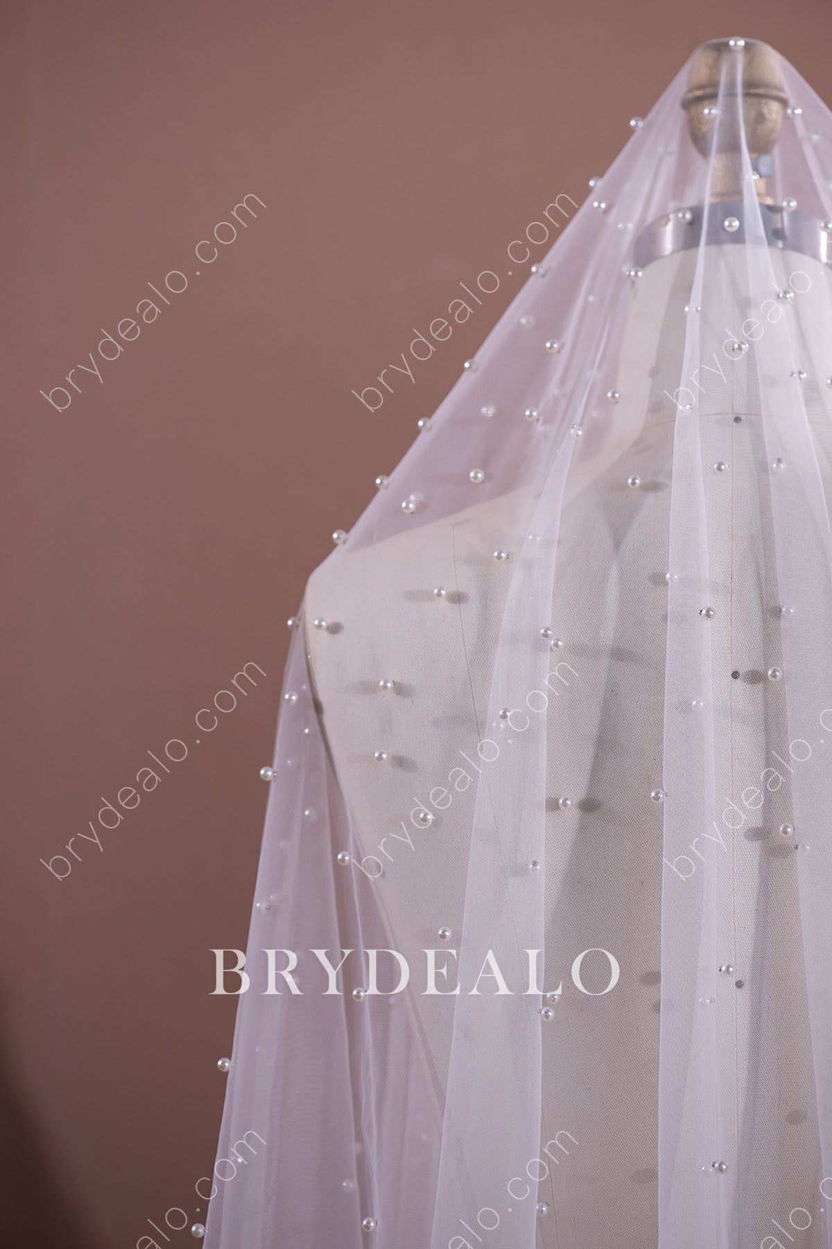 modern pearl bridal veil