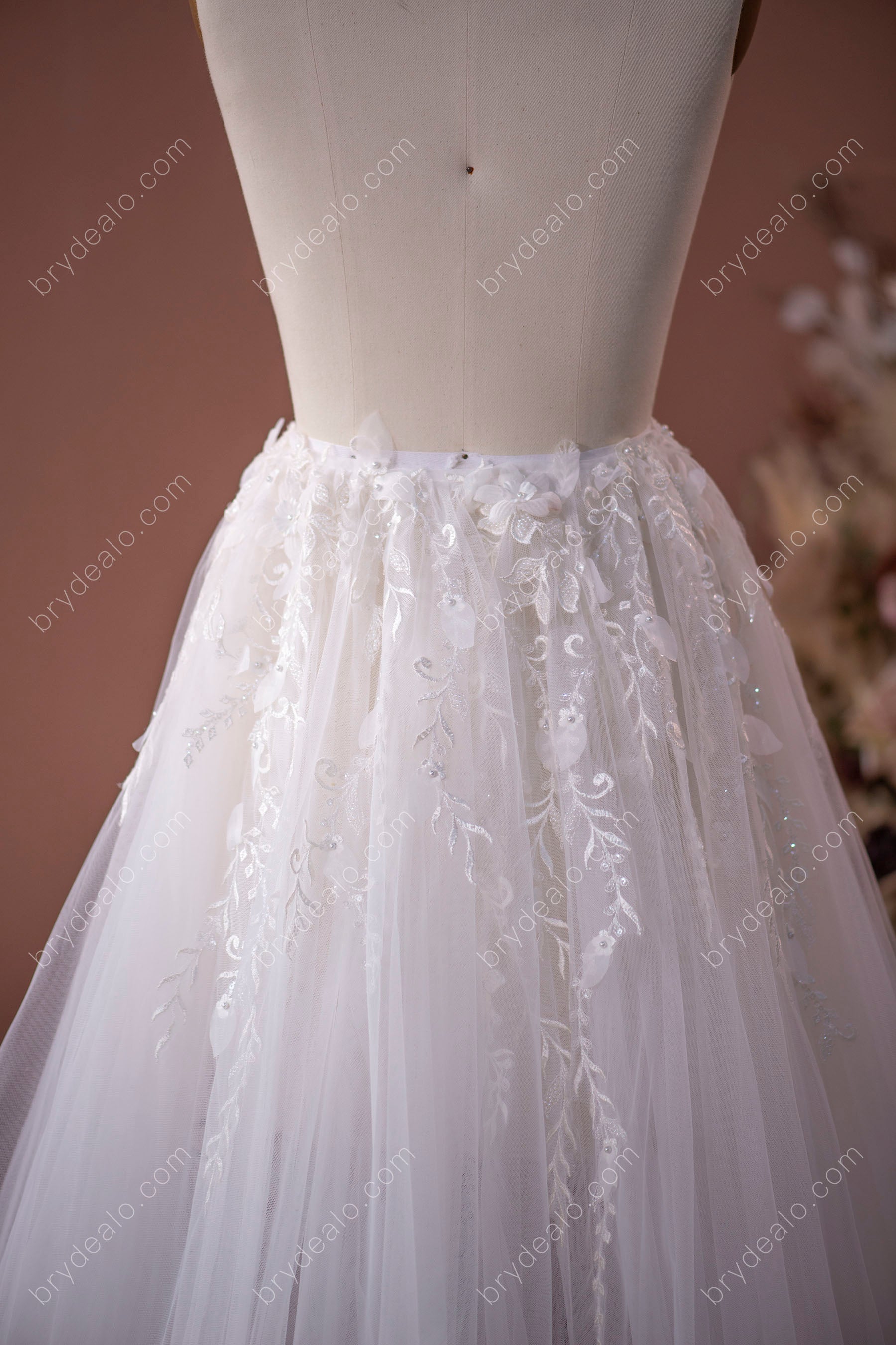 detachable flower lace overskirt