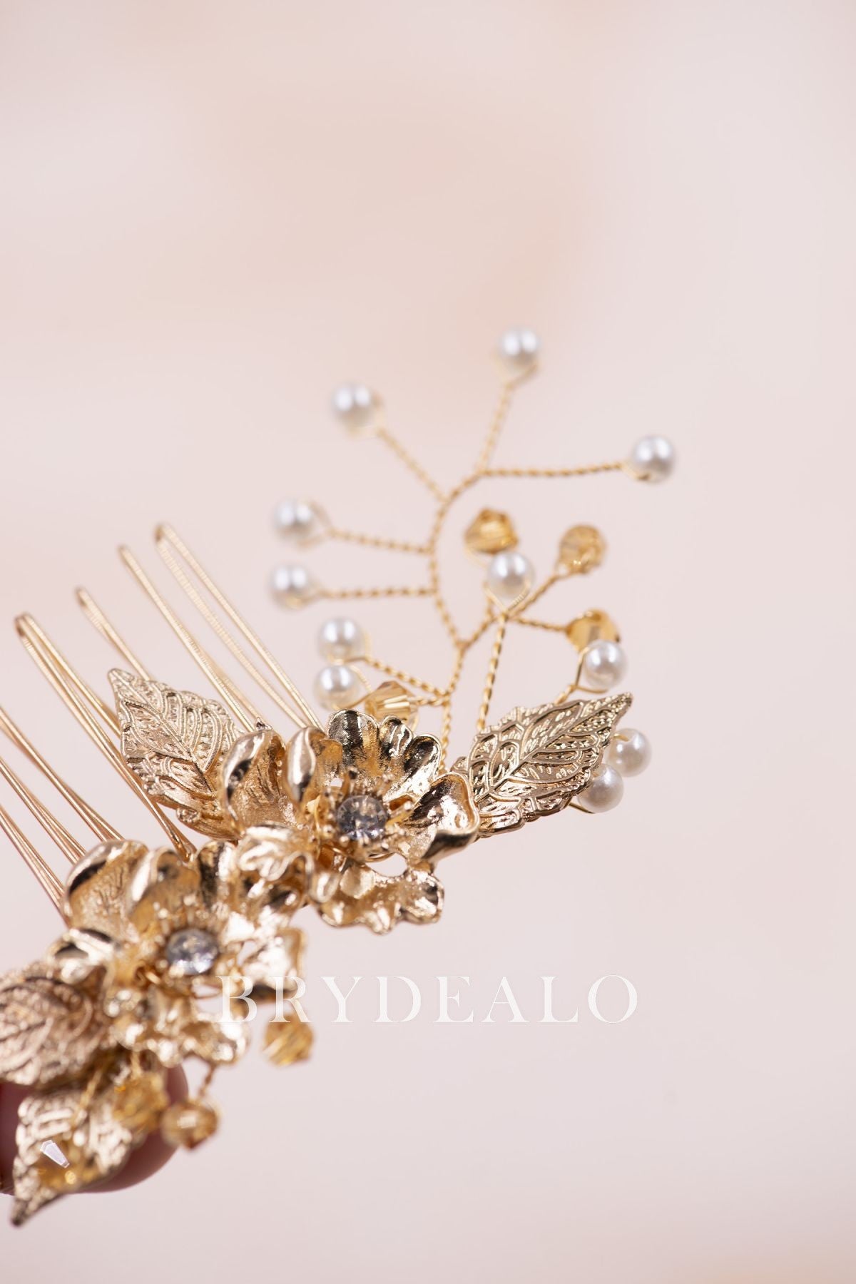 Wholesale Luxury Pearls Gold Leaf Bridal Comb
