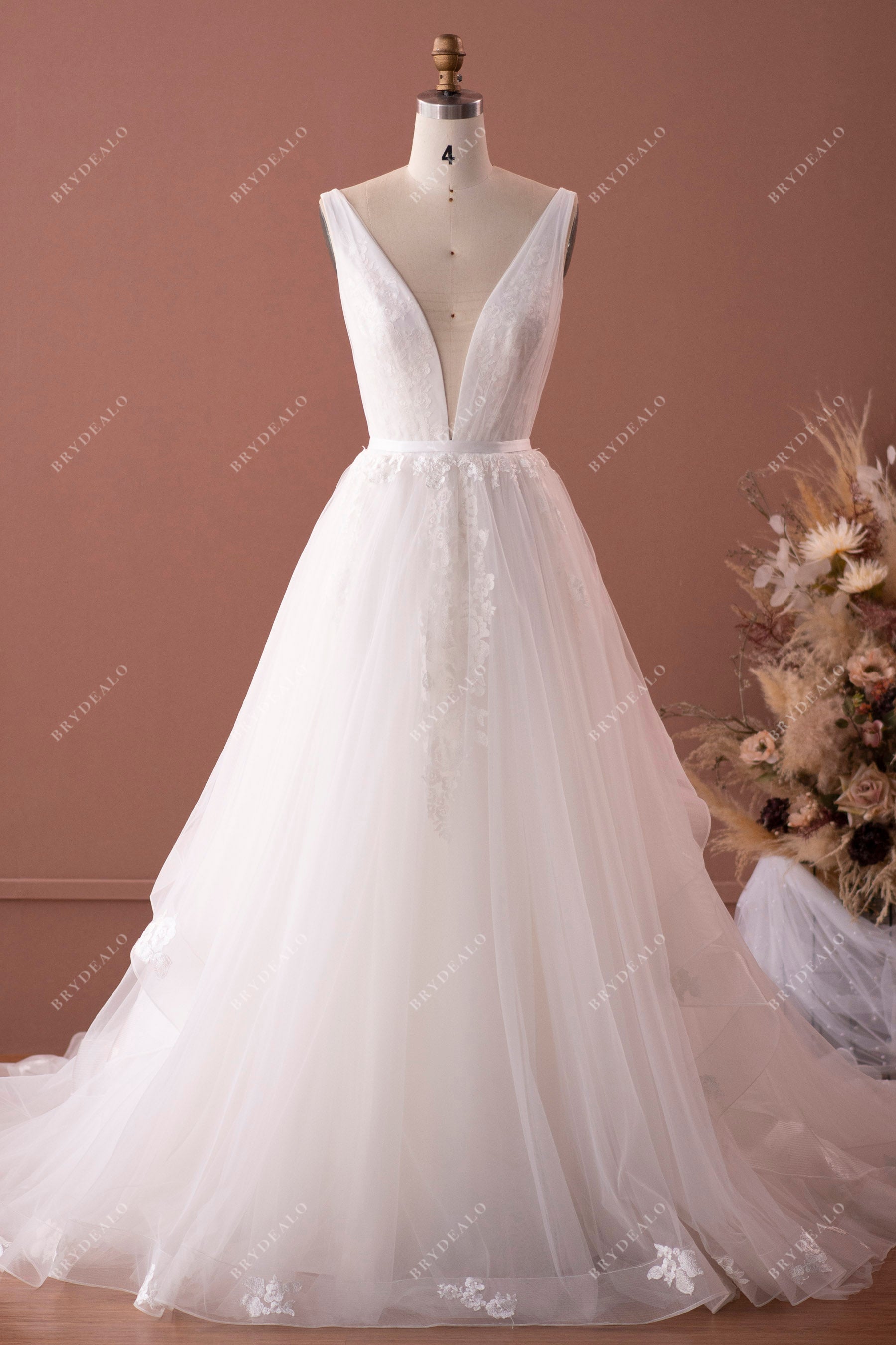 Floral Lace Plunging Neck 2-tier Long Train Bridal Dress