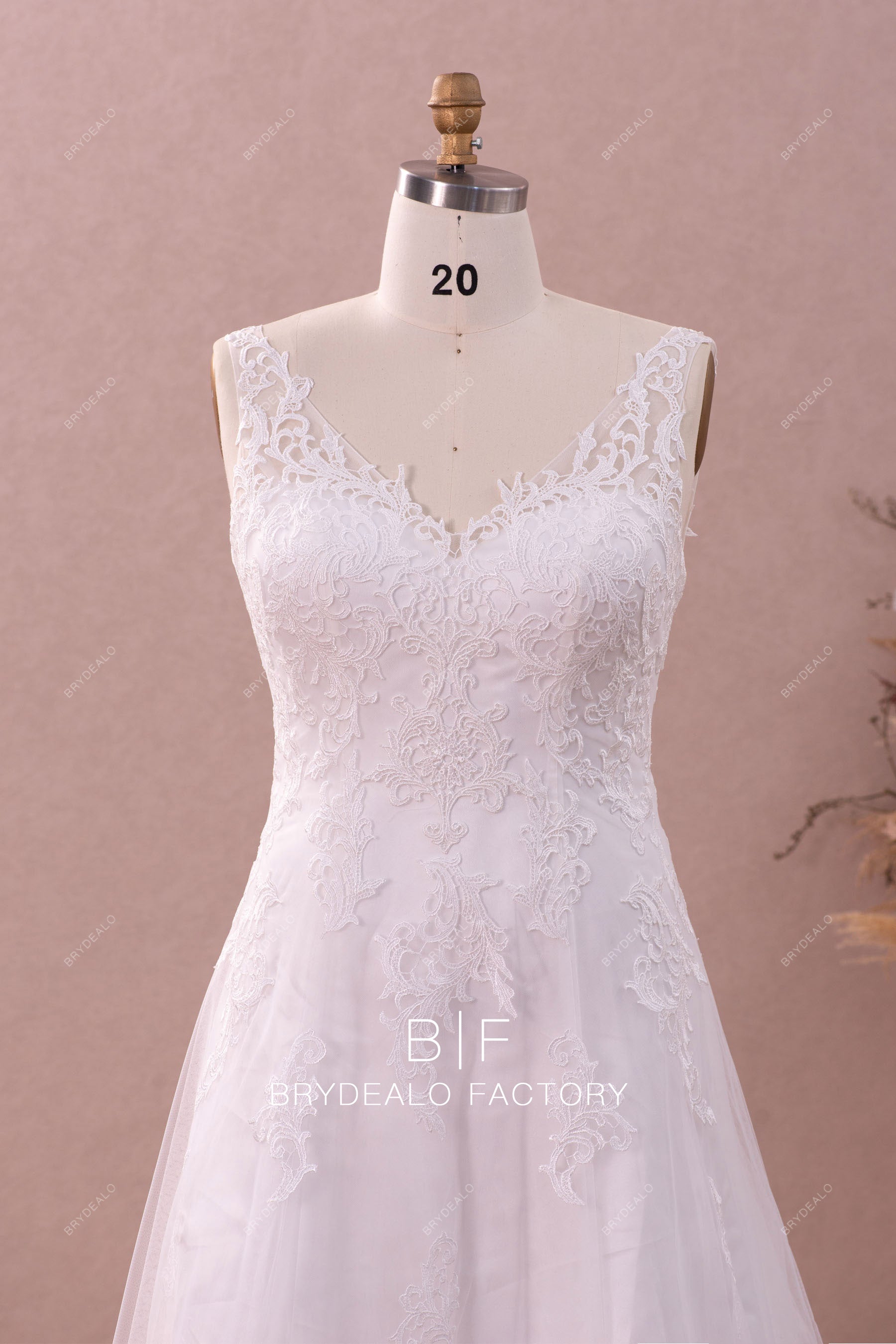 plus size straps V-neck wedding dress