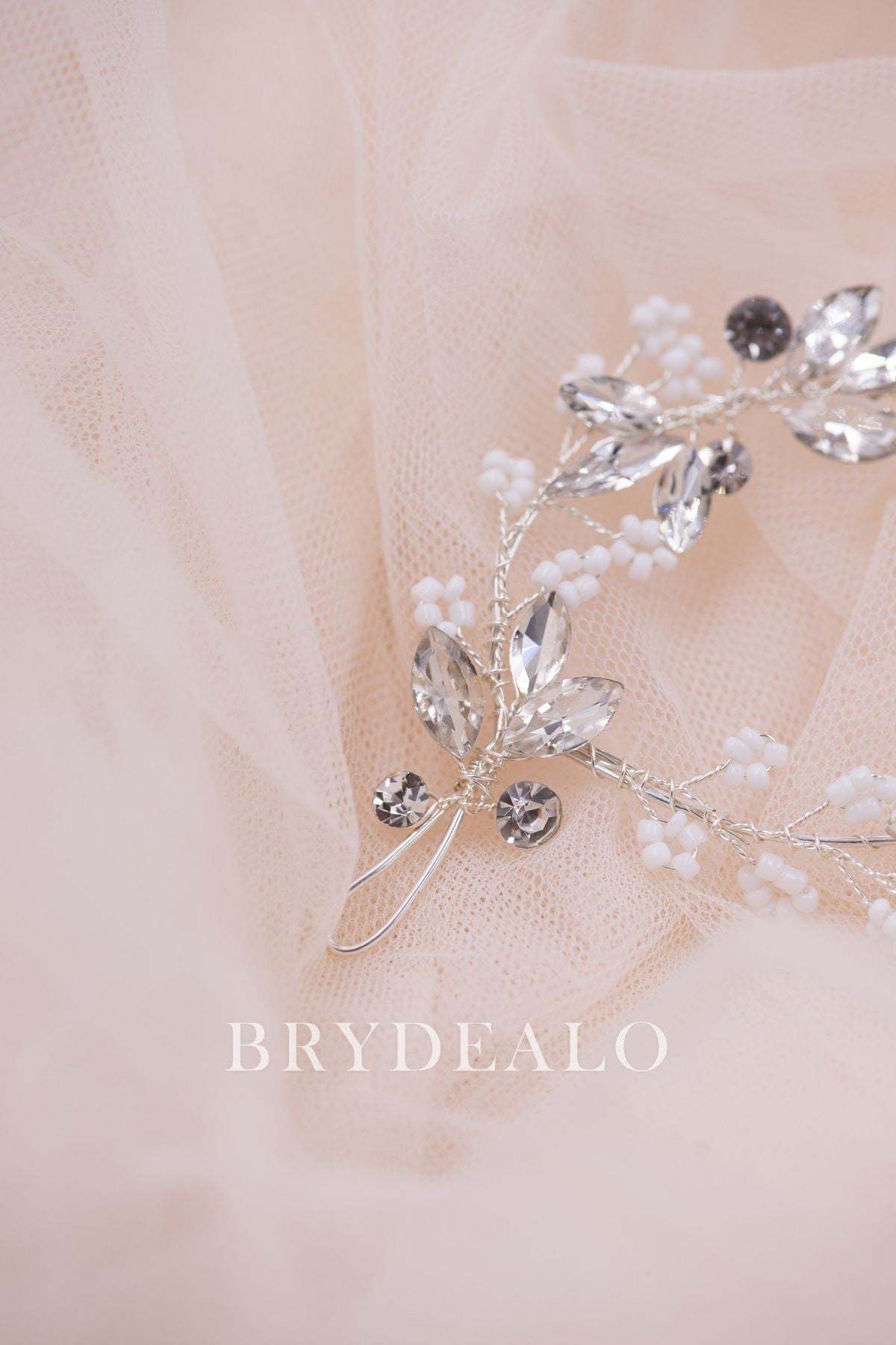 Pretty Crystals Pearls Bridal Headpiece