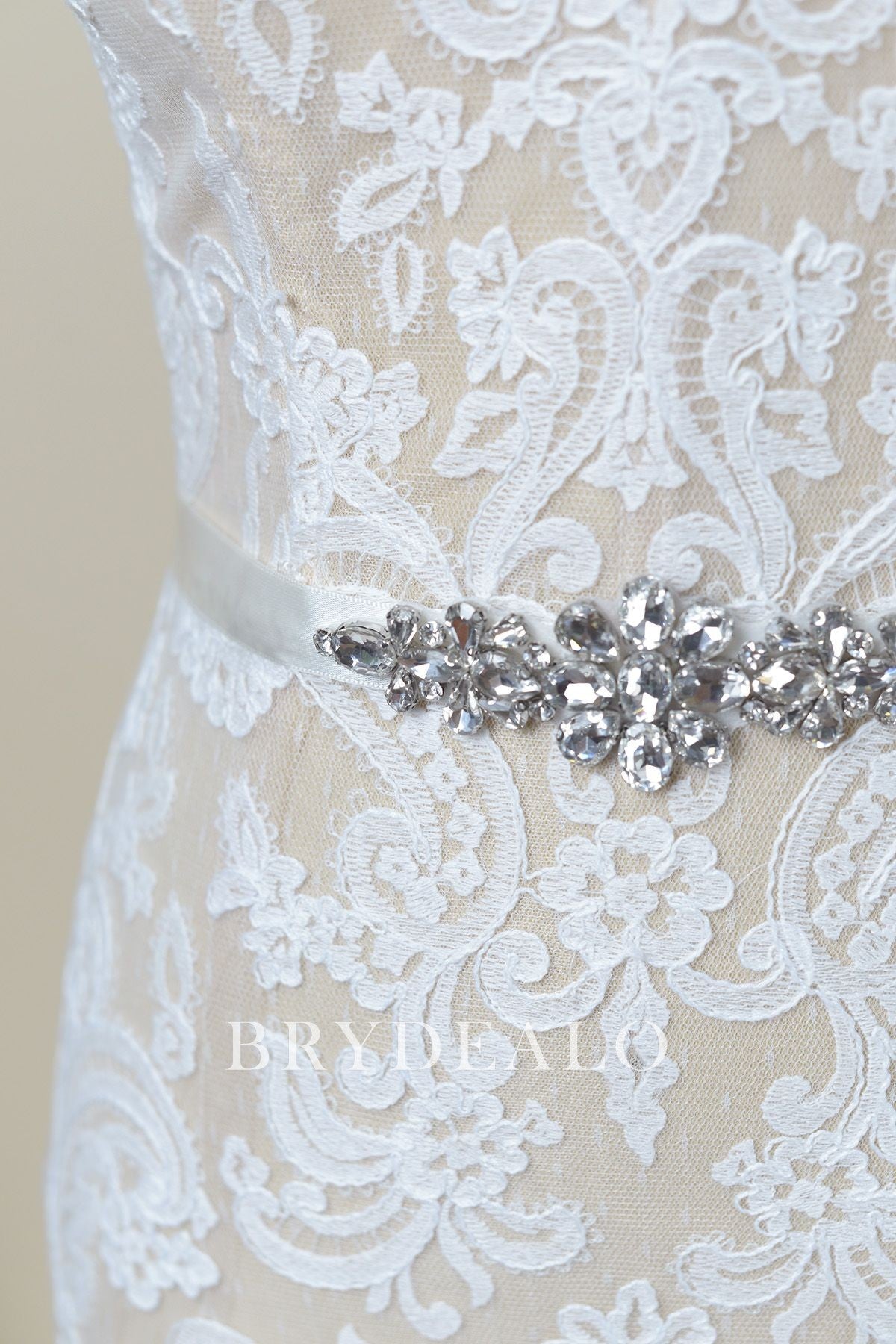 Glaring Ivory Satin Silver Rhinestone Bridal Belt_Brydealo