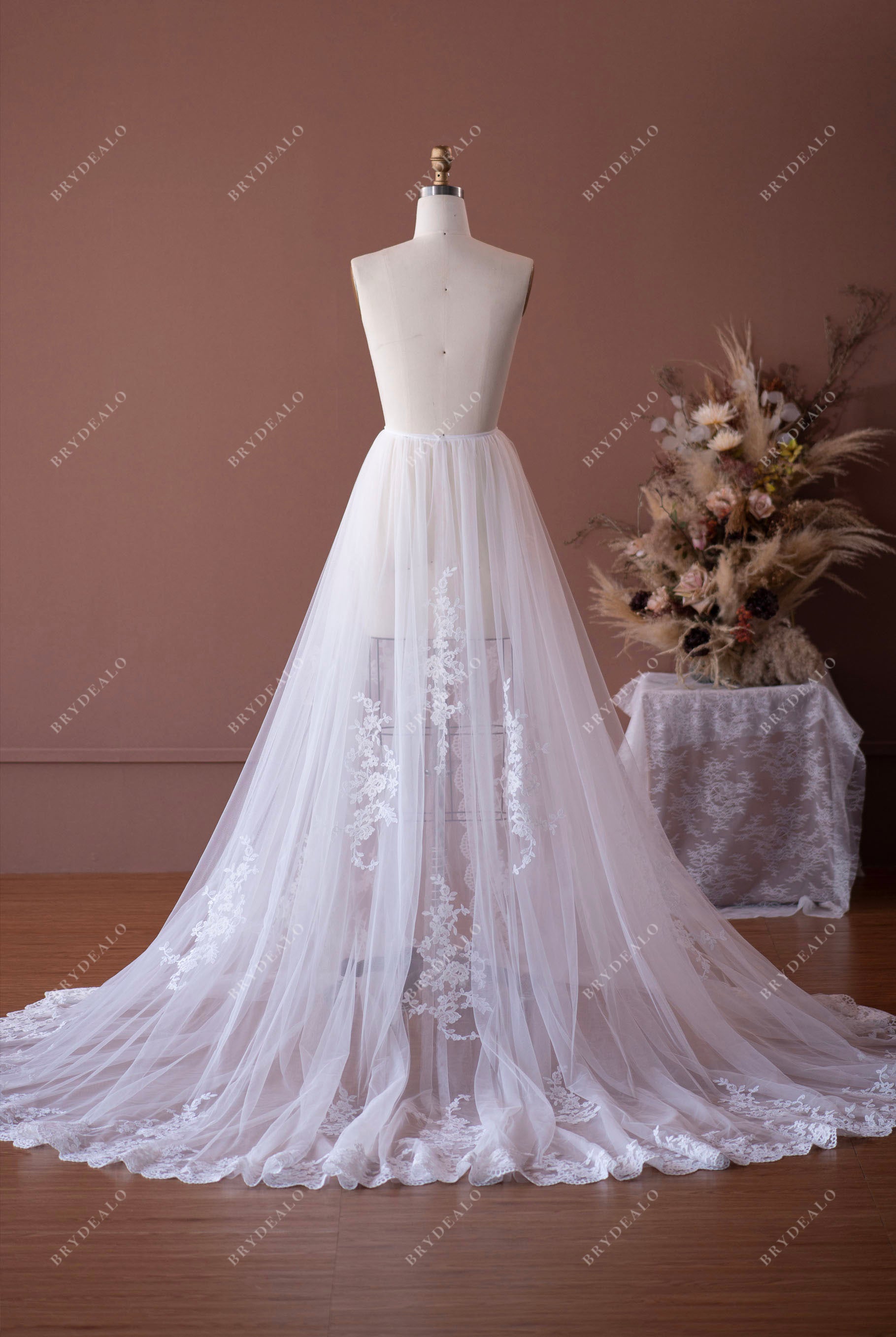 Romantic Flower Lace Tulle Long Bridal Overskirt