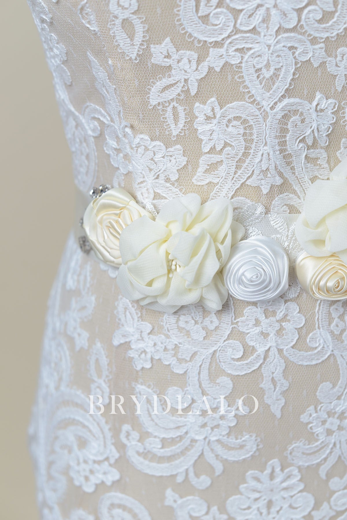 Romantic Flowers Crystals Satin Bridal Sash for Wholesale