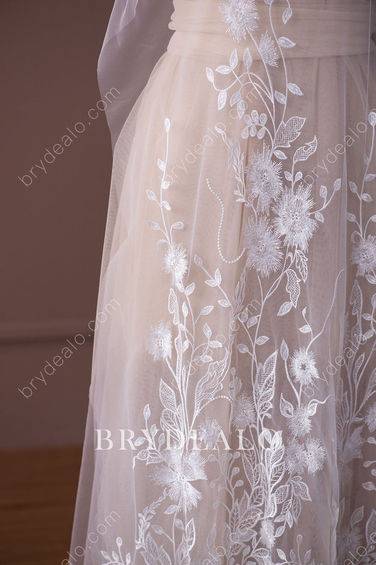 Shimmering Sequin Leaf Bridal Lace Fabric for Wholesale