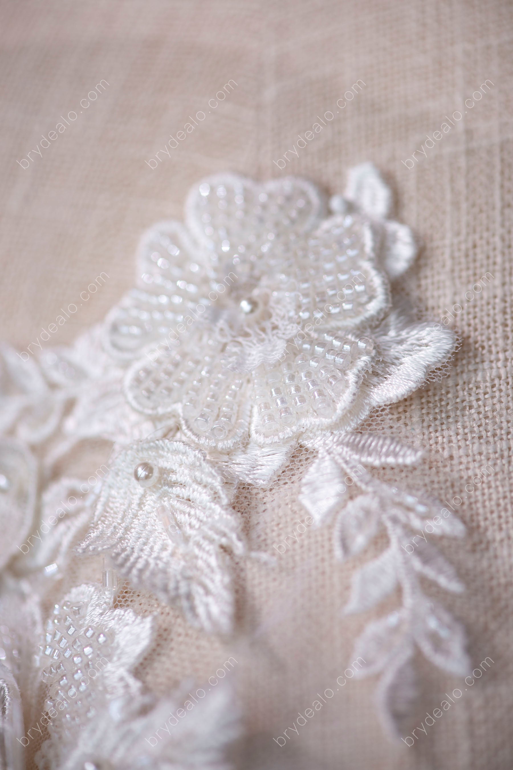 Beaded Floral Leafy Lace Appliques for Wholesale