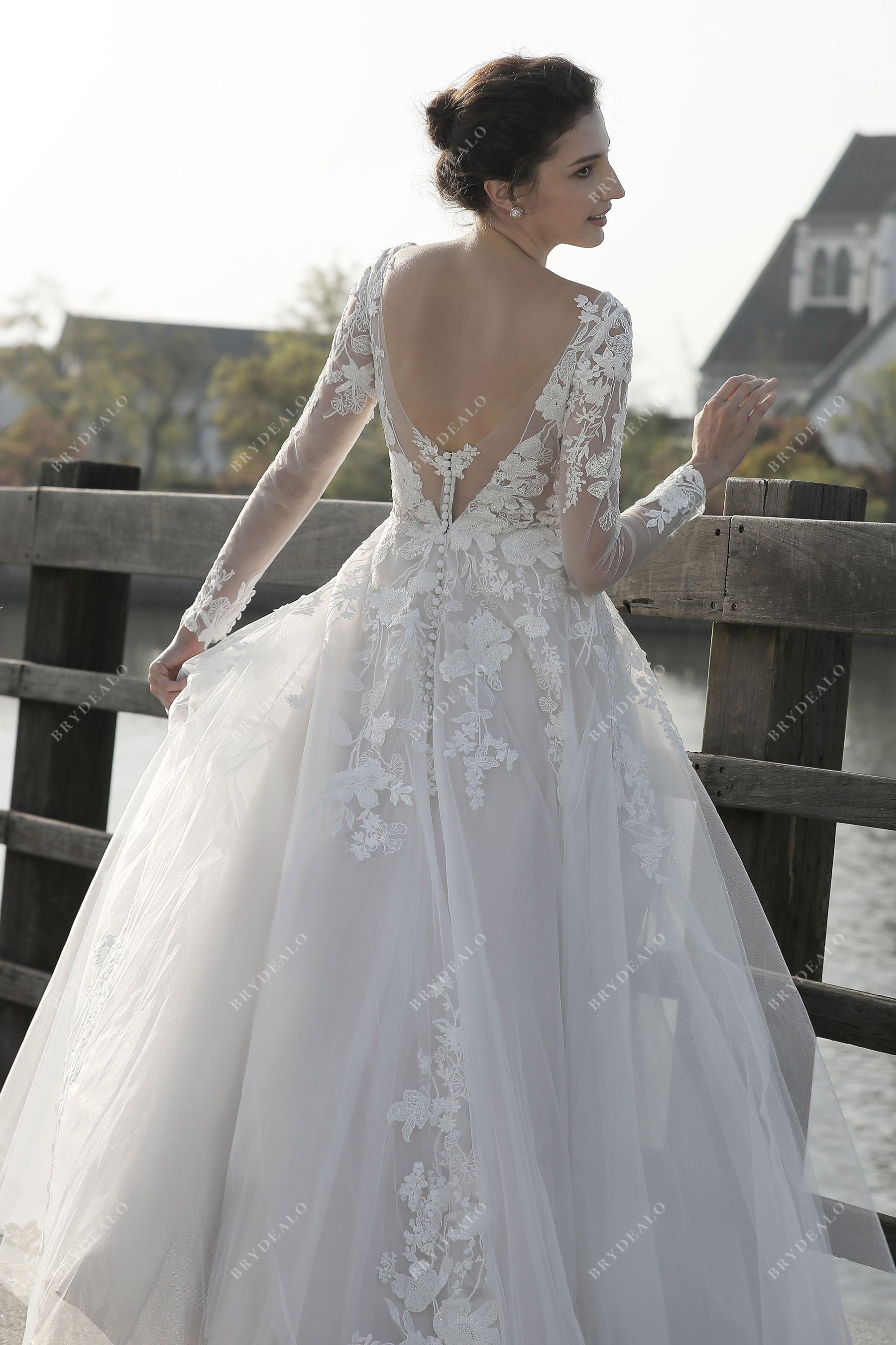 V-back Private Label Wedding Dress