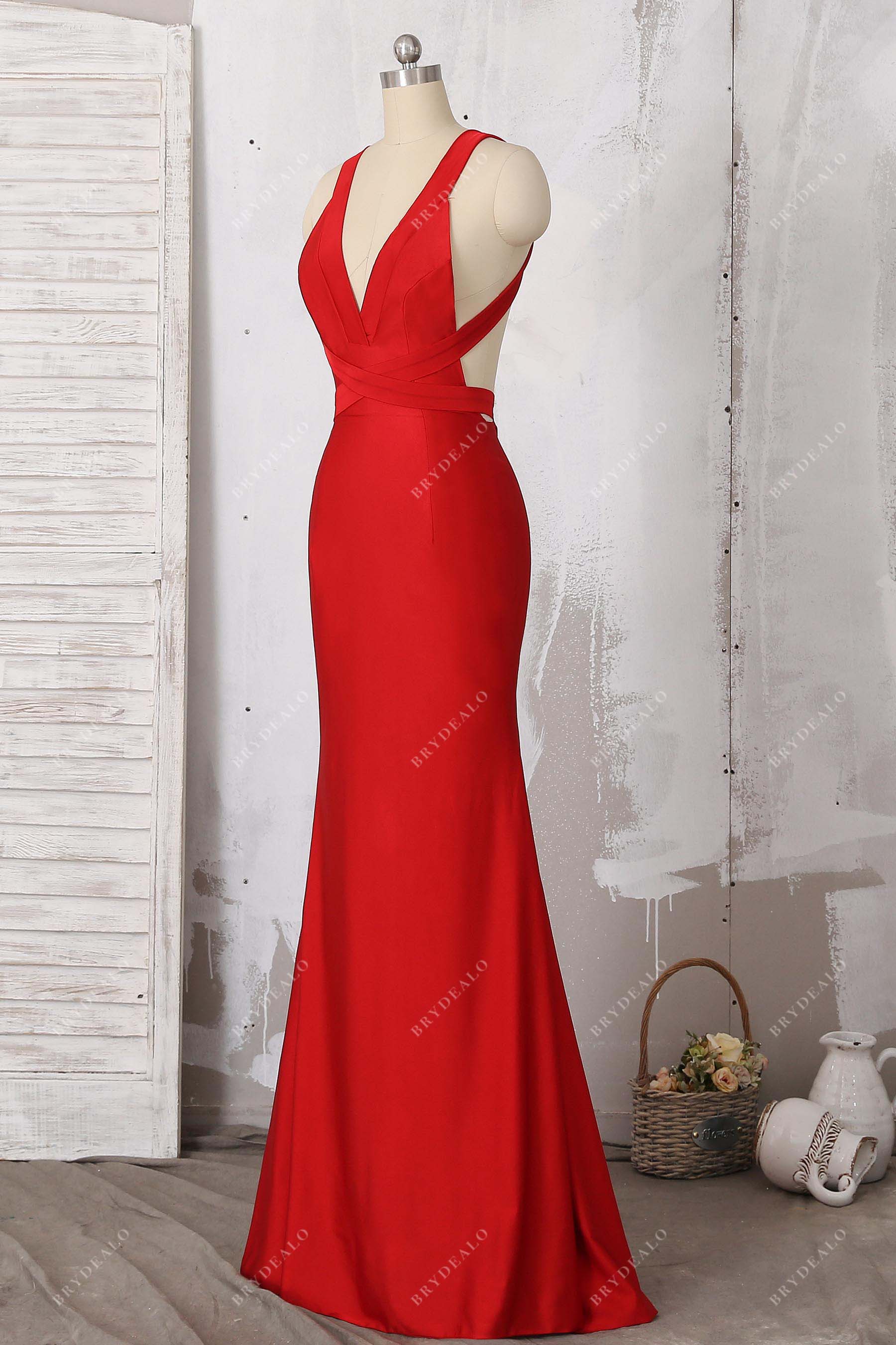 sleeveless red jersey prom dress