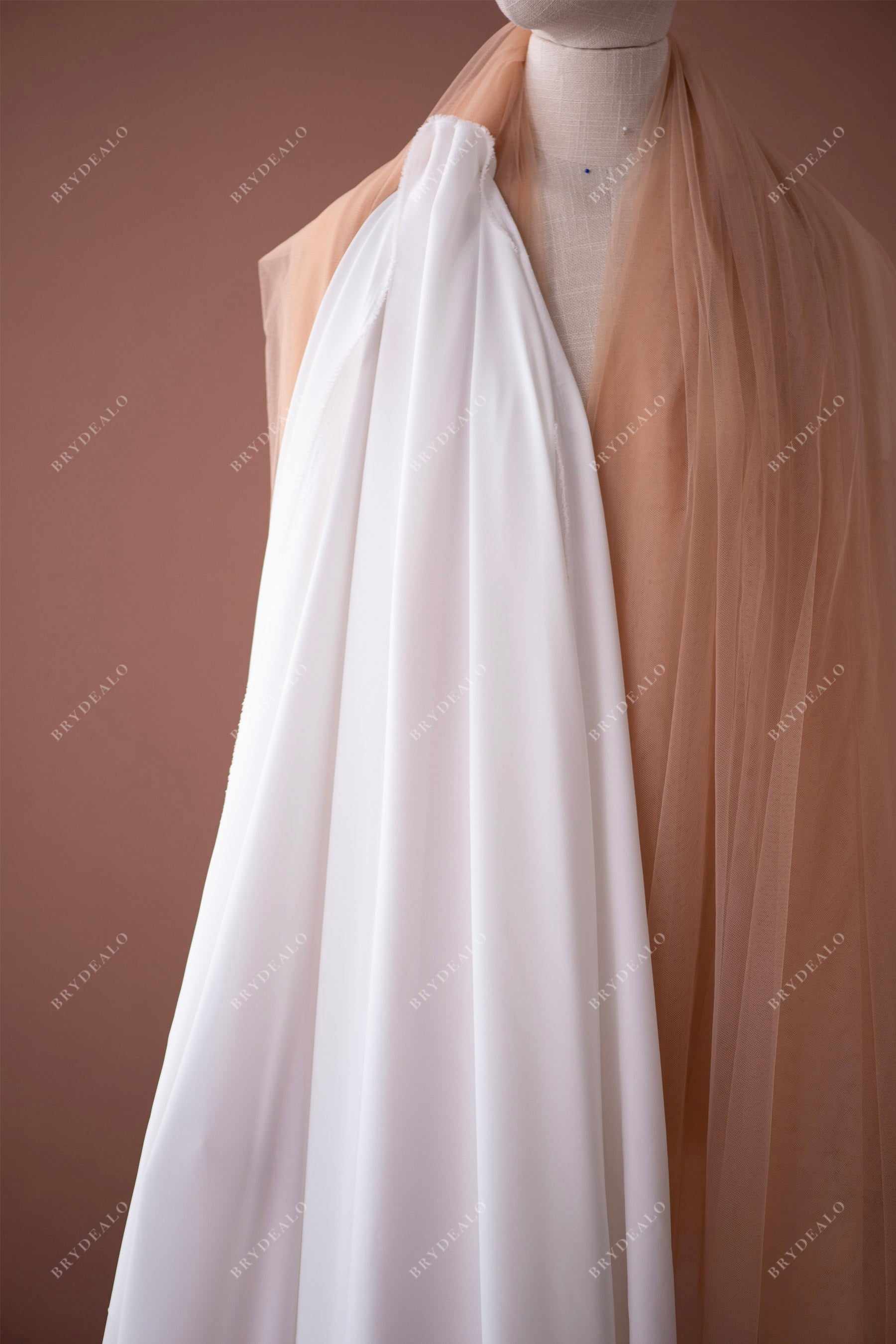 High-End Soft Slight Stretch Lining Fabric High-End Soft Slight Stretch Lining Fabric