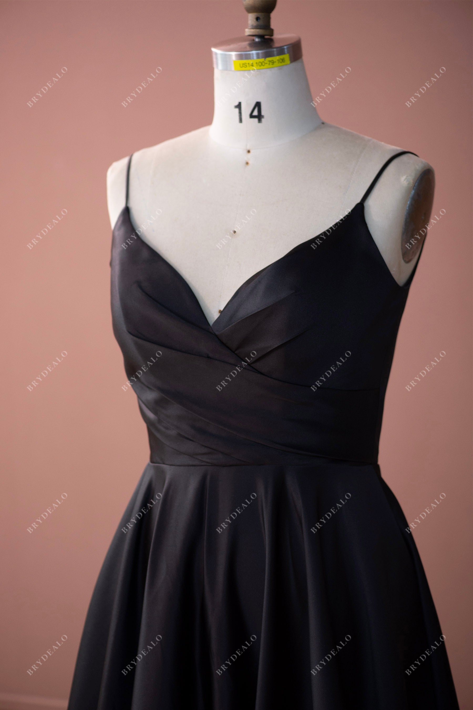 straps wrapped V-neck pleated wedding dress
