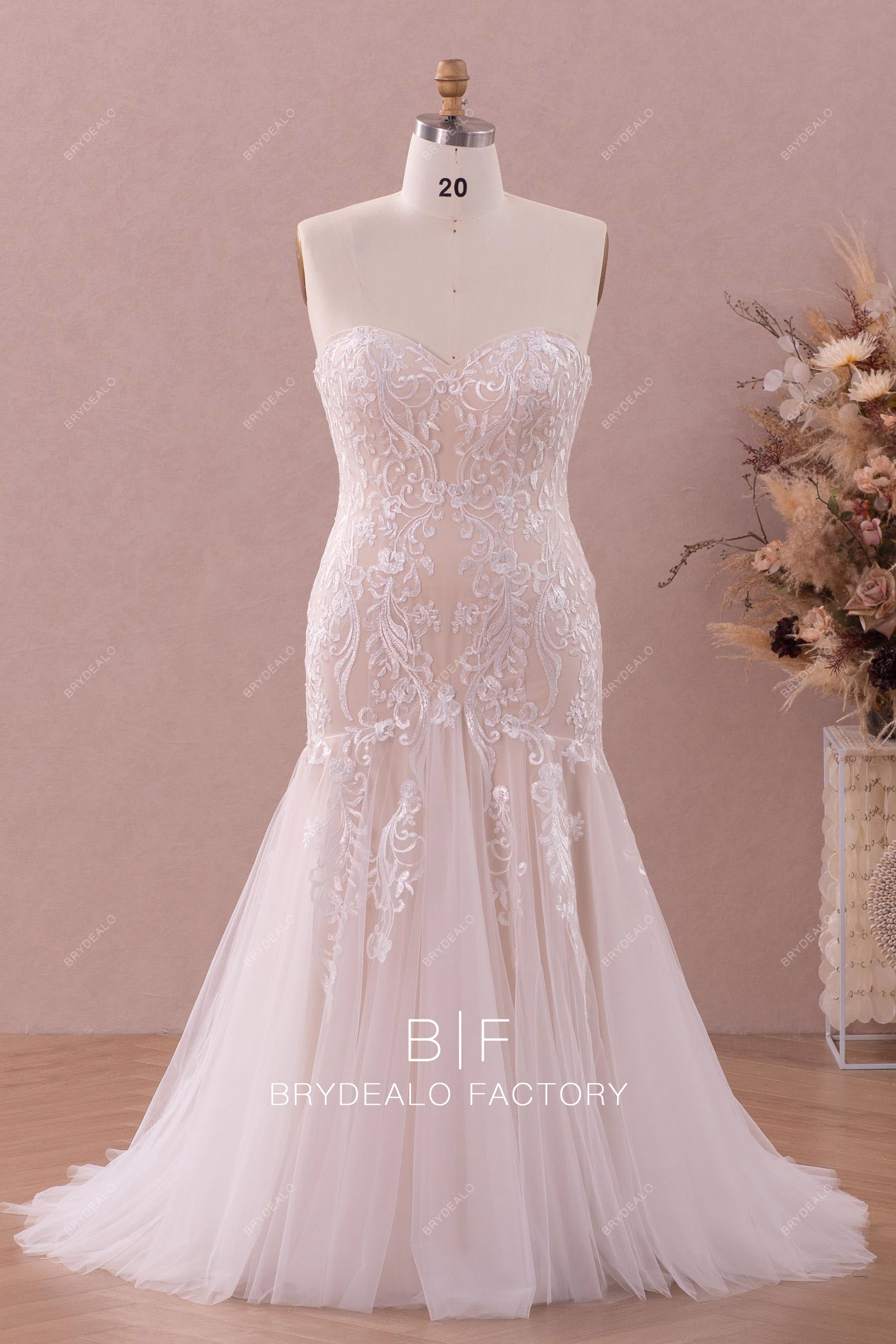 Mermaid Sweetheart Floor-Length Straps Sleeveless Tulle Wedding Dress with Appliques
